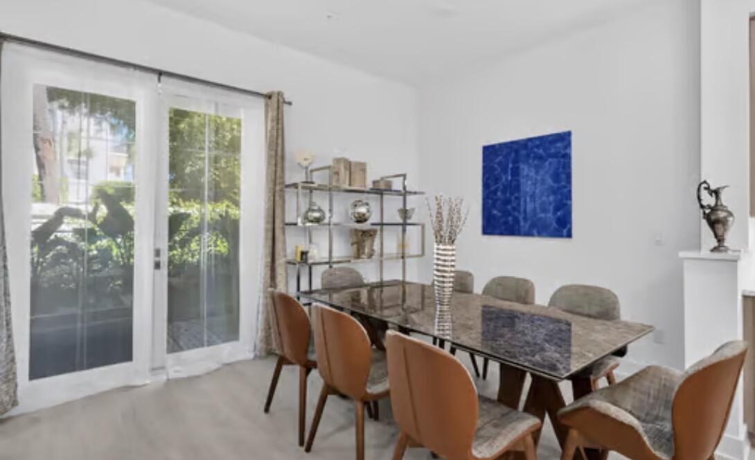 114 ROYAL PALM Circle