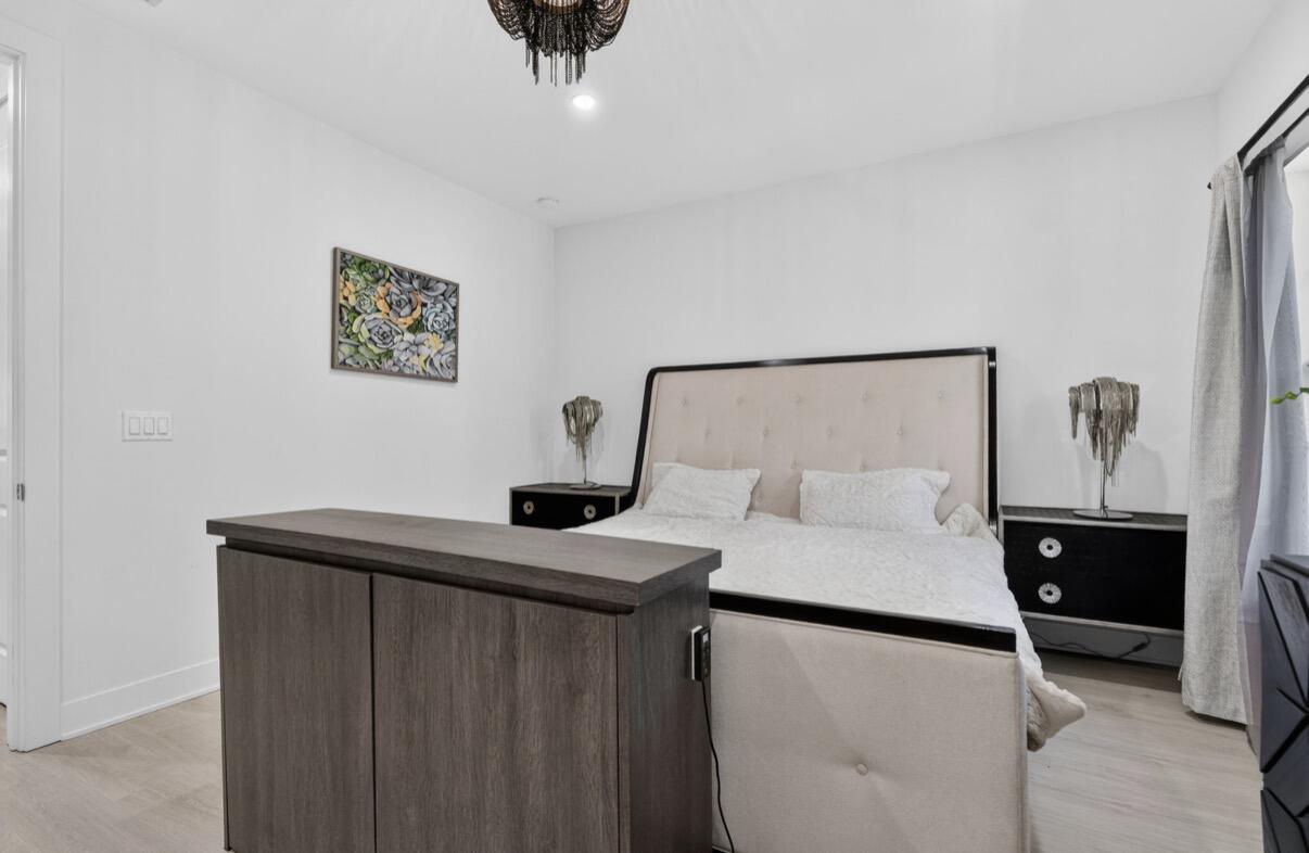 114 ROYAL PALM Circle