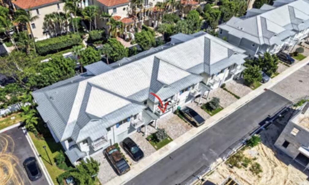 114 ROYAL PALM Circle