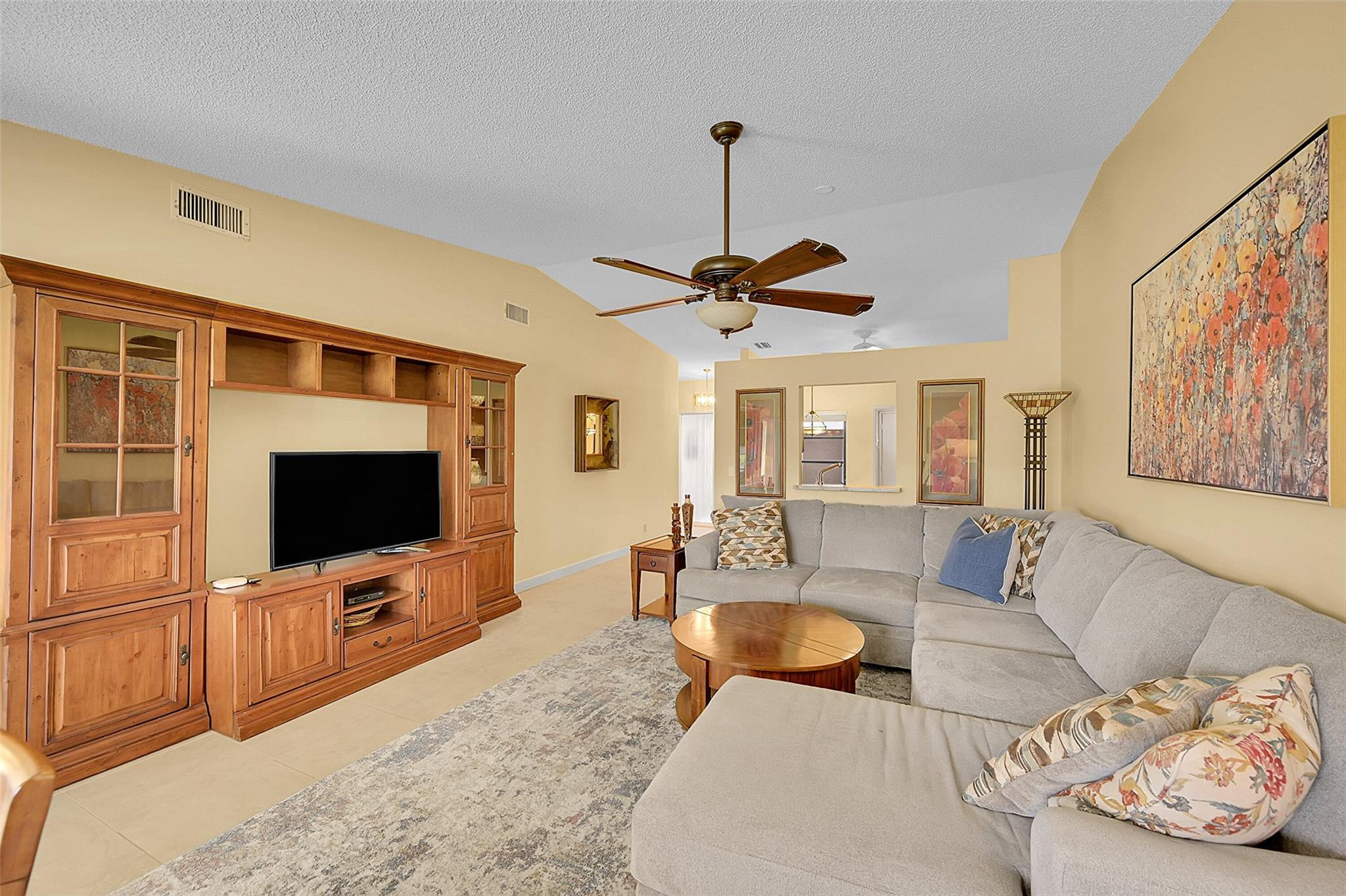 8252 Springlake Drive 8252