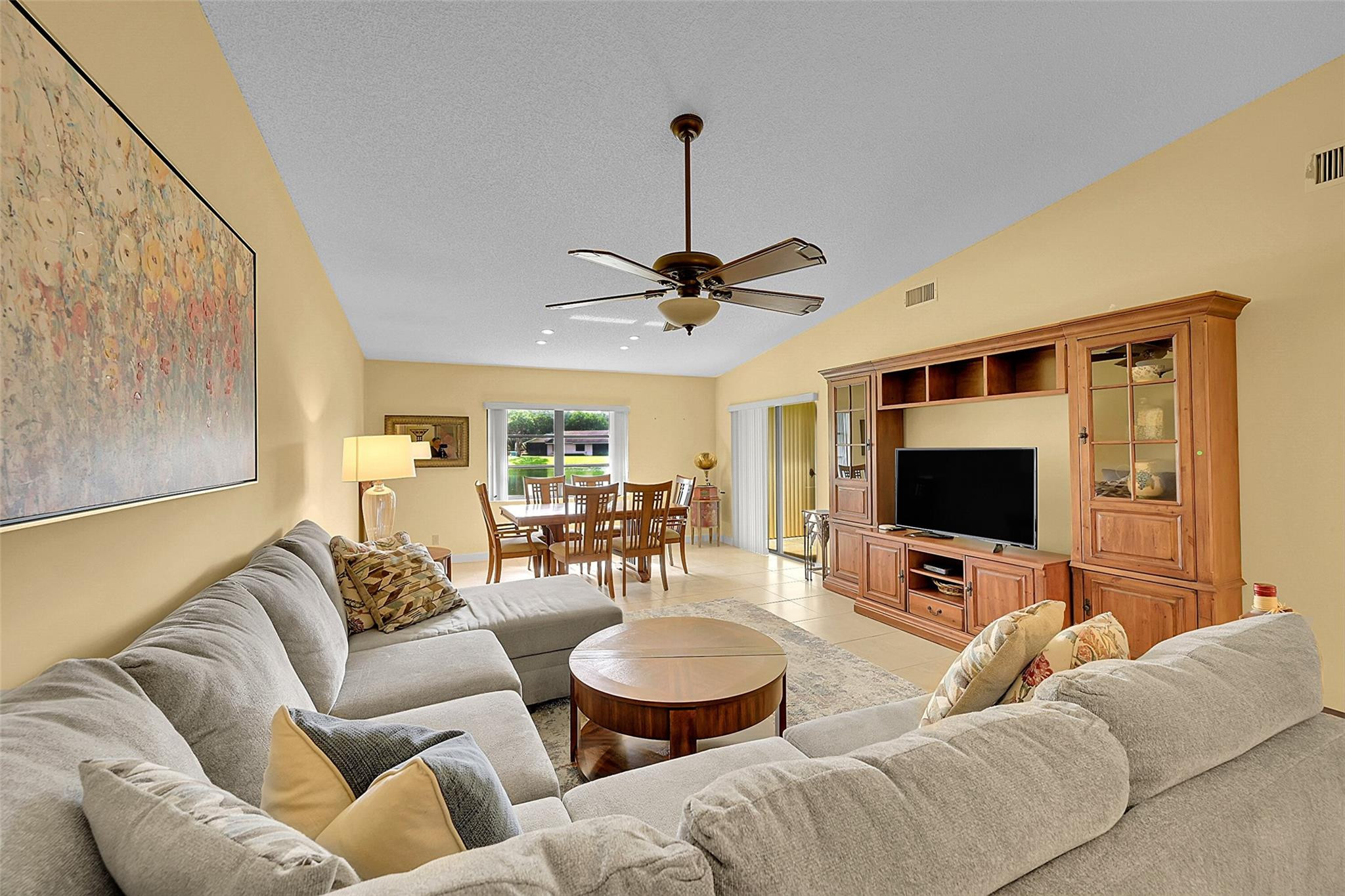 8252 Springlake Drive 8252