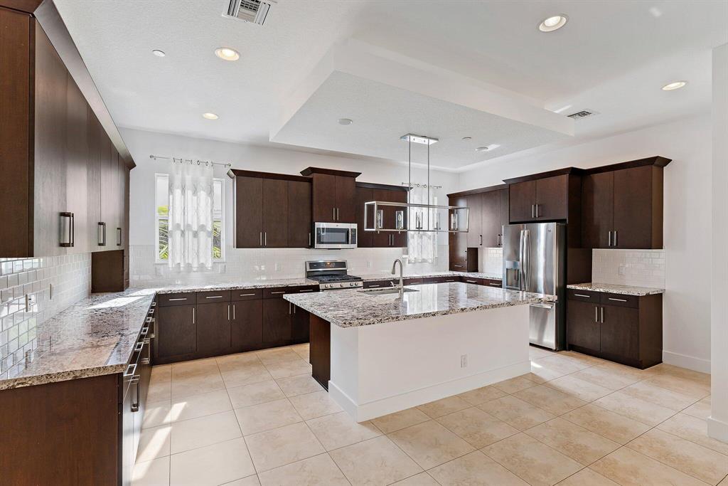 7108 Edison Place