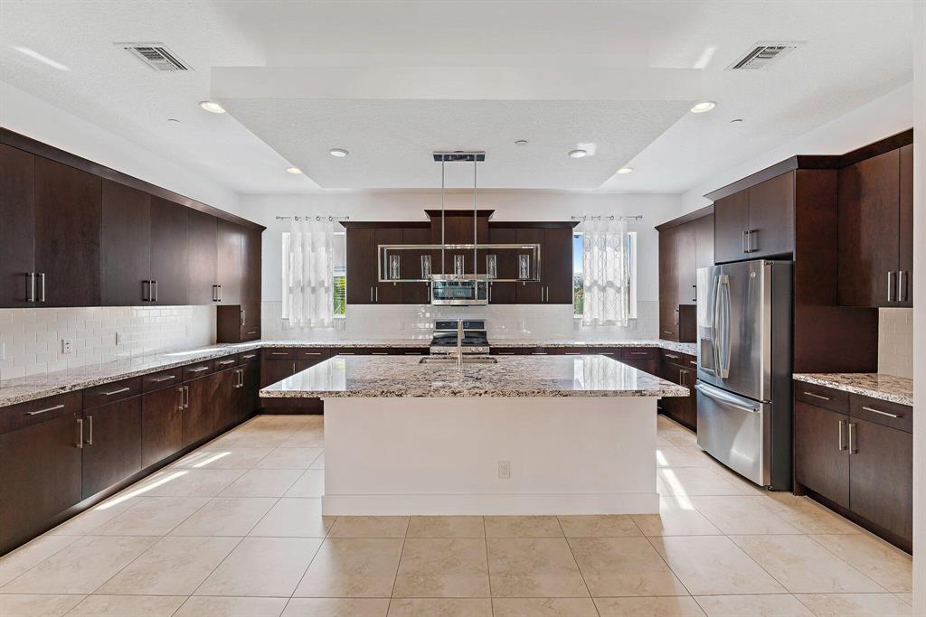 7108 Edison Place