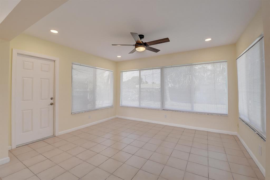 455 NE 33rd Street