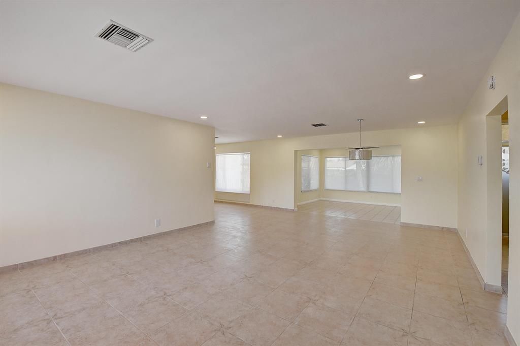 455 NE 33rd Street