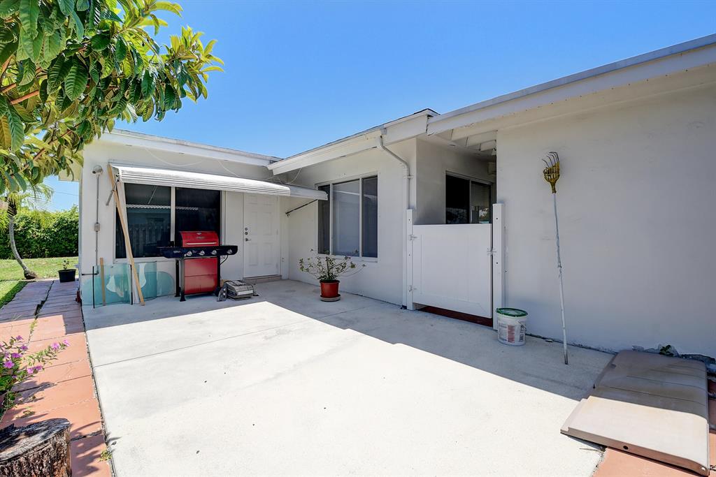 455 NE 33rd Street