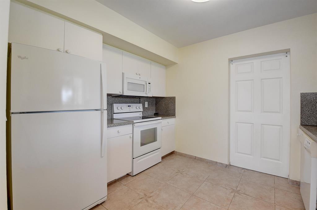 455 NE 33rd Street