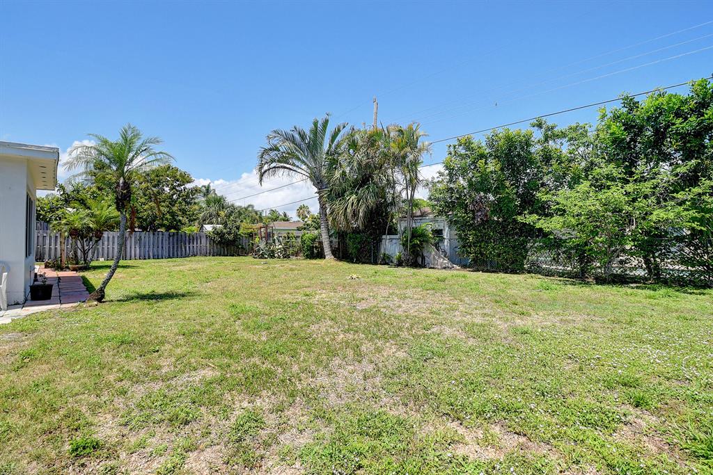 455 NE 33rd Street