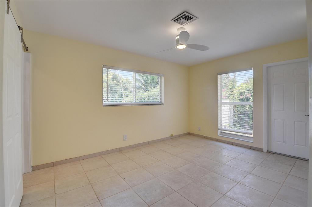 455 NE 33rd Street