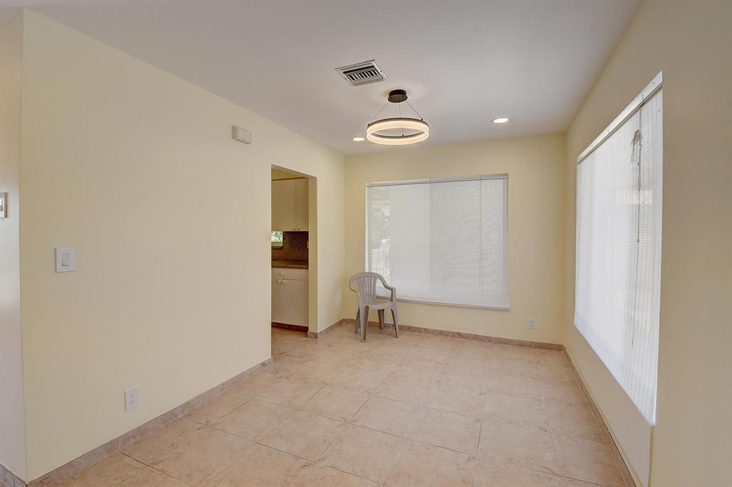 455 NE 33rd Street