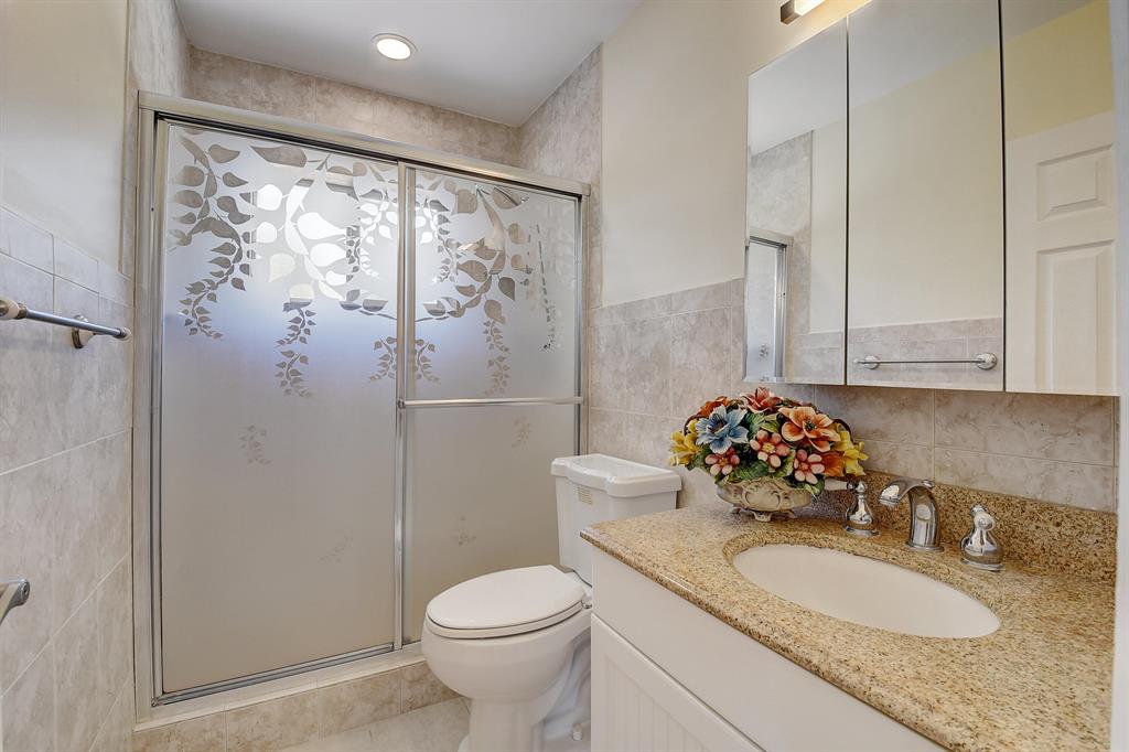 455 NE 33rd Street