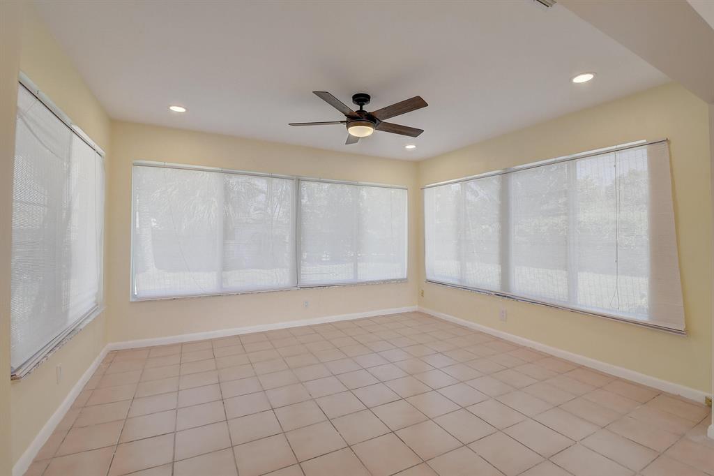 455 NE 33rd Street