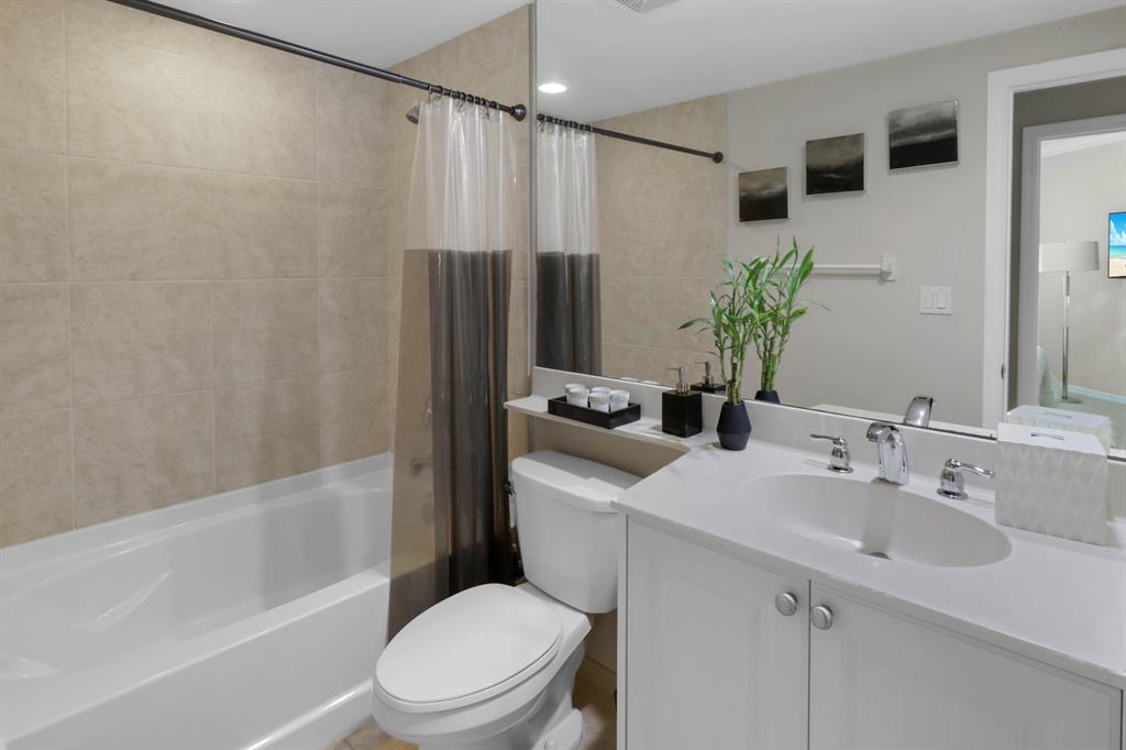 815 NW Flagler Avenue Unit: 401