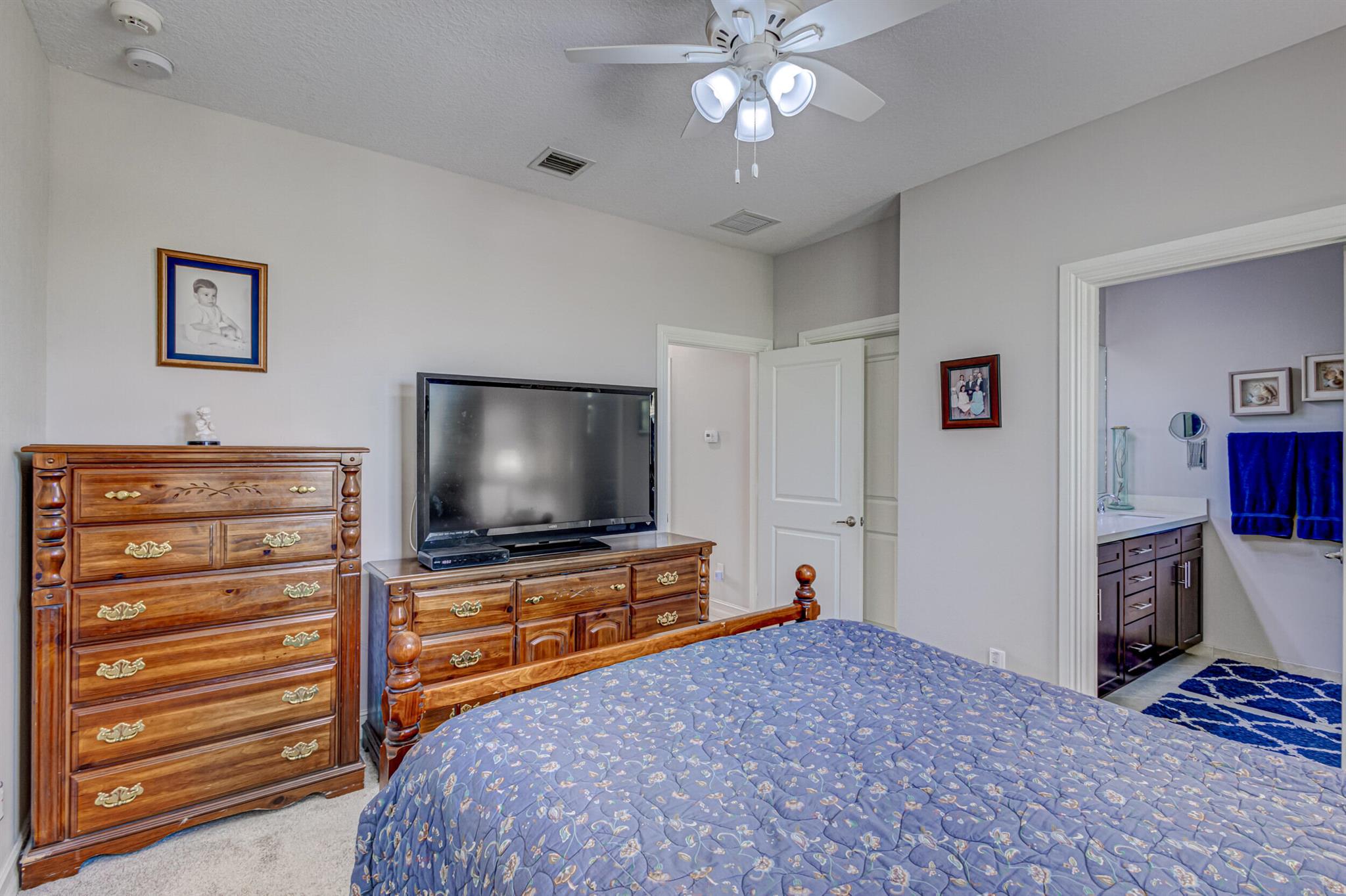 220 S Federal Highway Unit: 2
