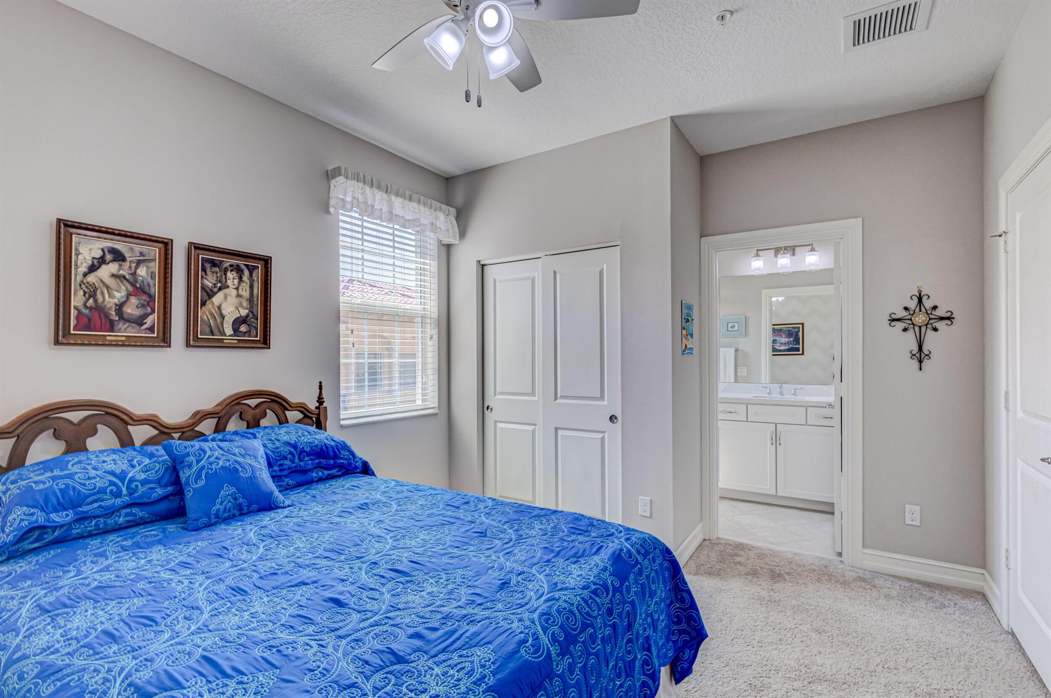 220 S Federal Highway Unit: 2