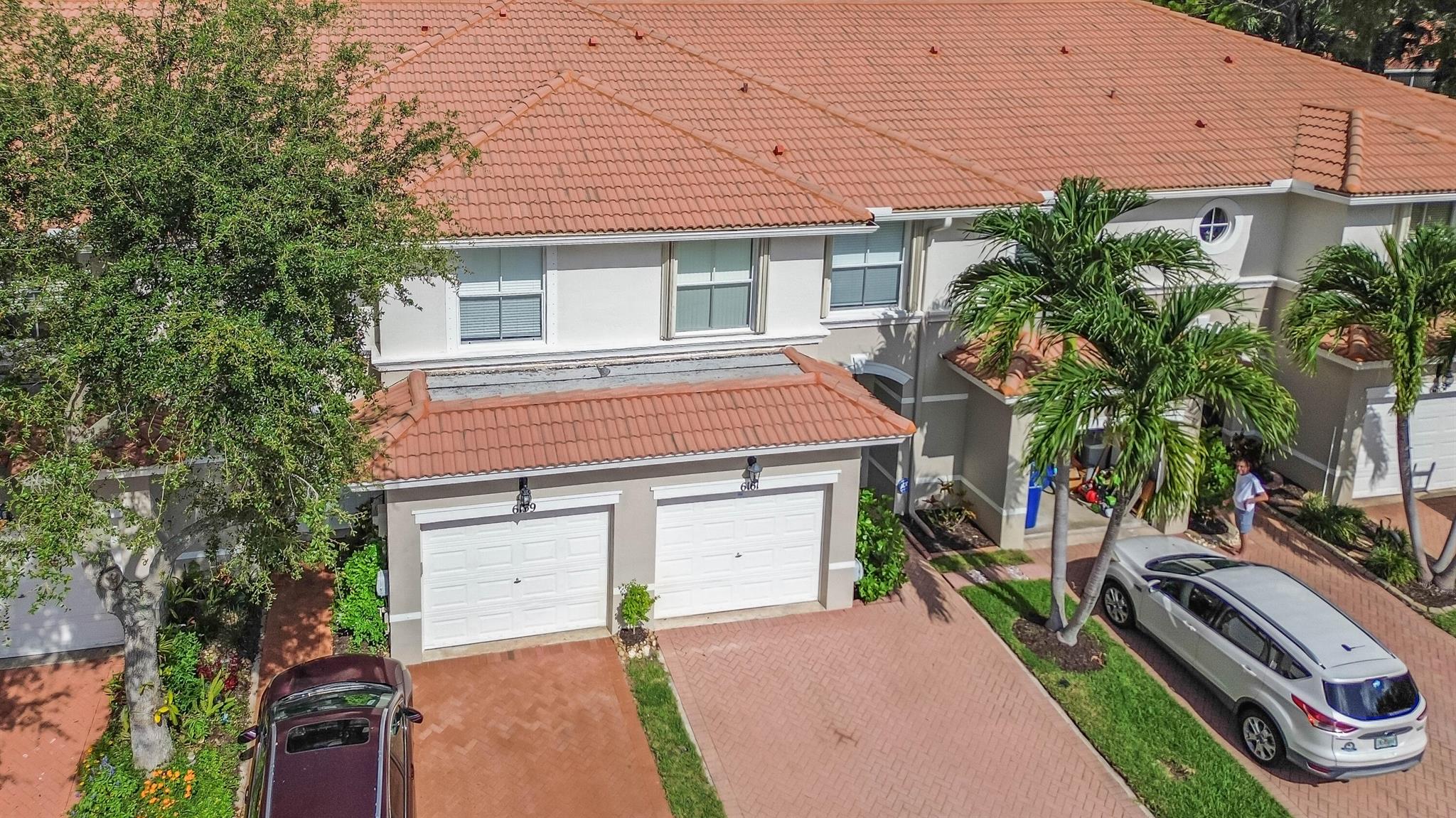 6161 Seminole Gardens Circle