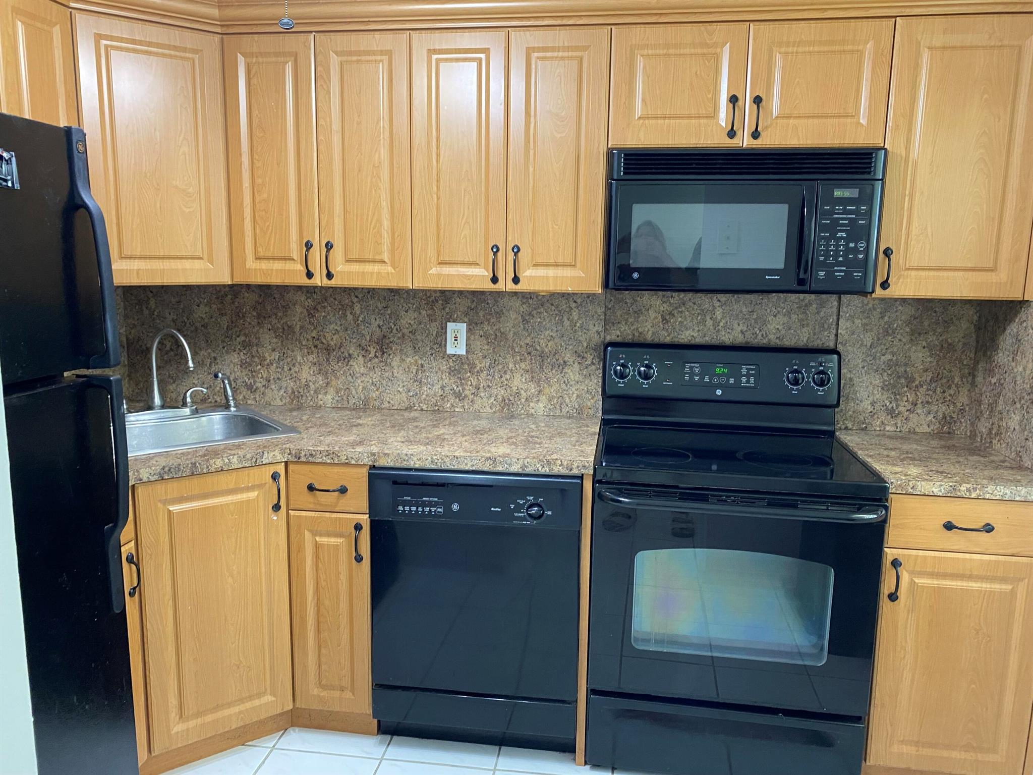 340 NW 19th Street Unit: 207
