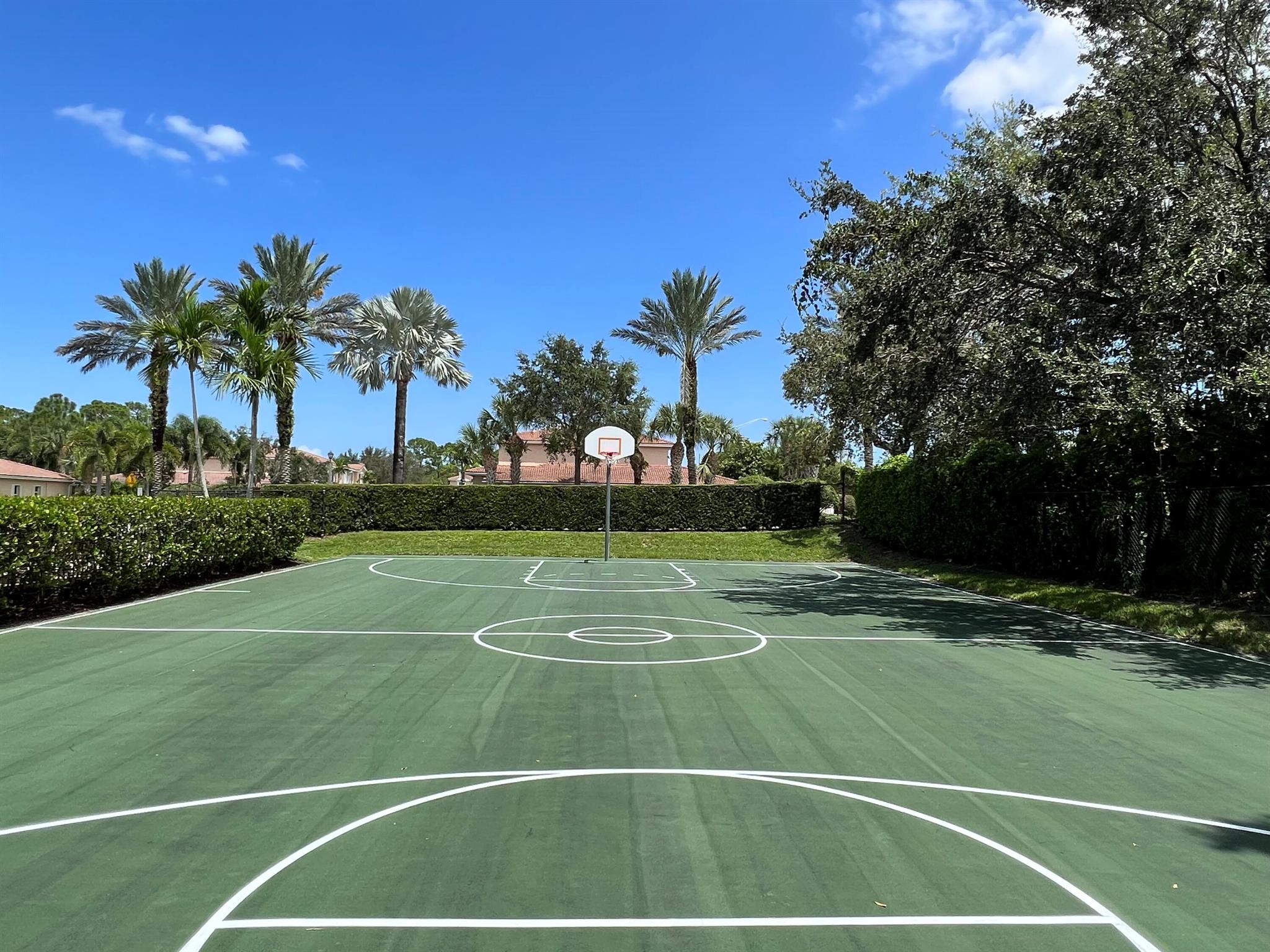 4268 SW Pine Cove Court