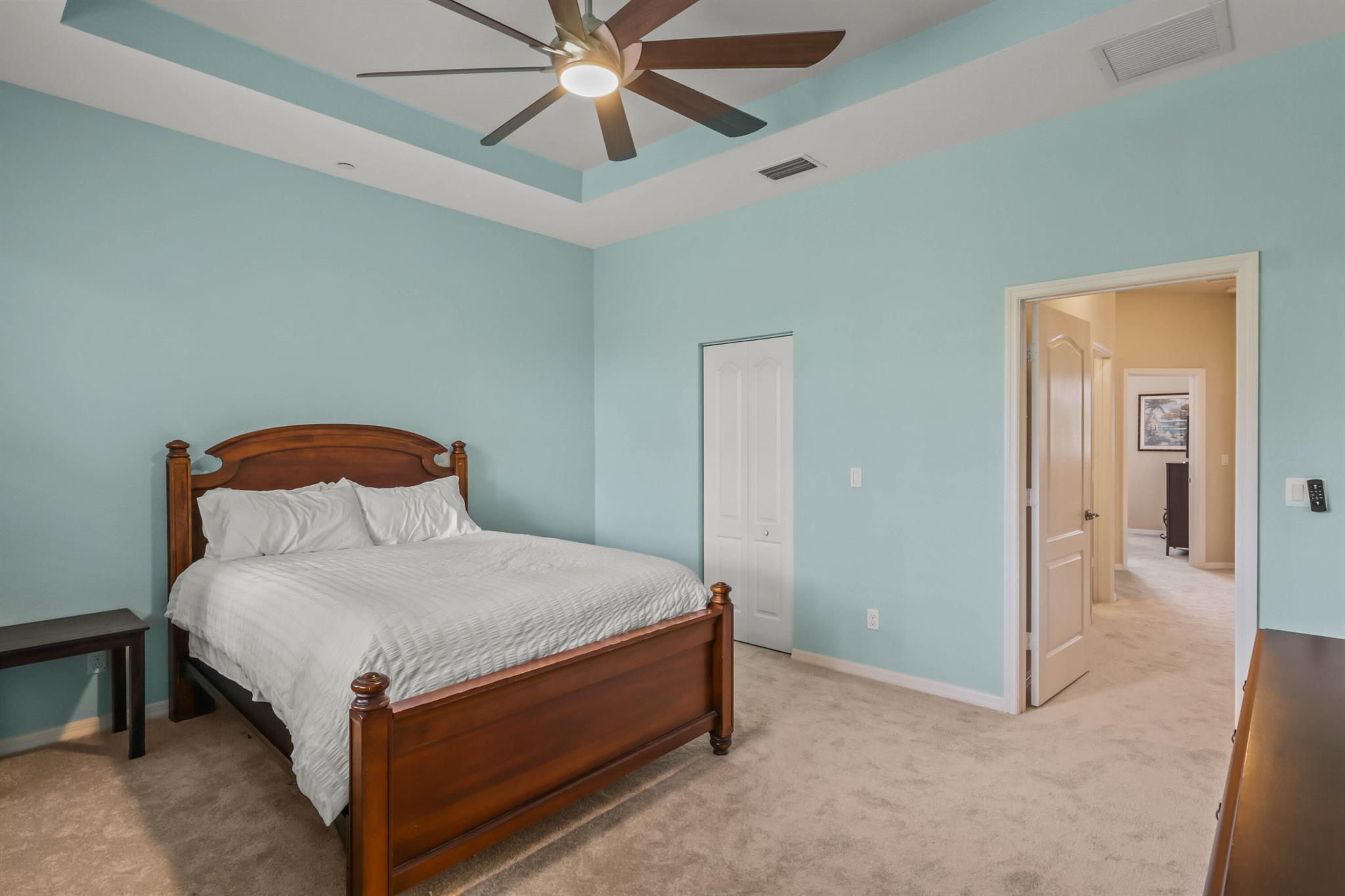 4268 SW Pine Cove Court