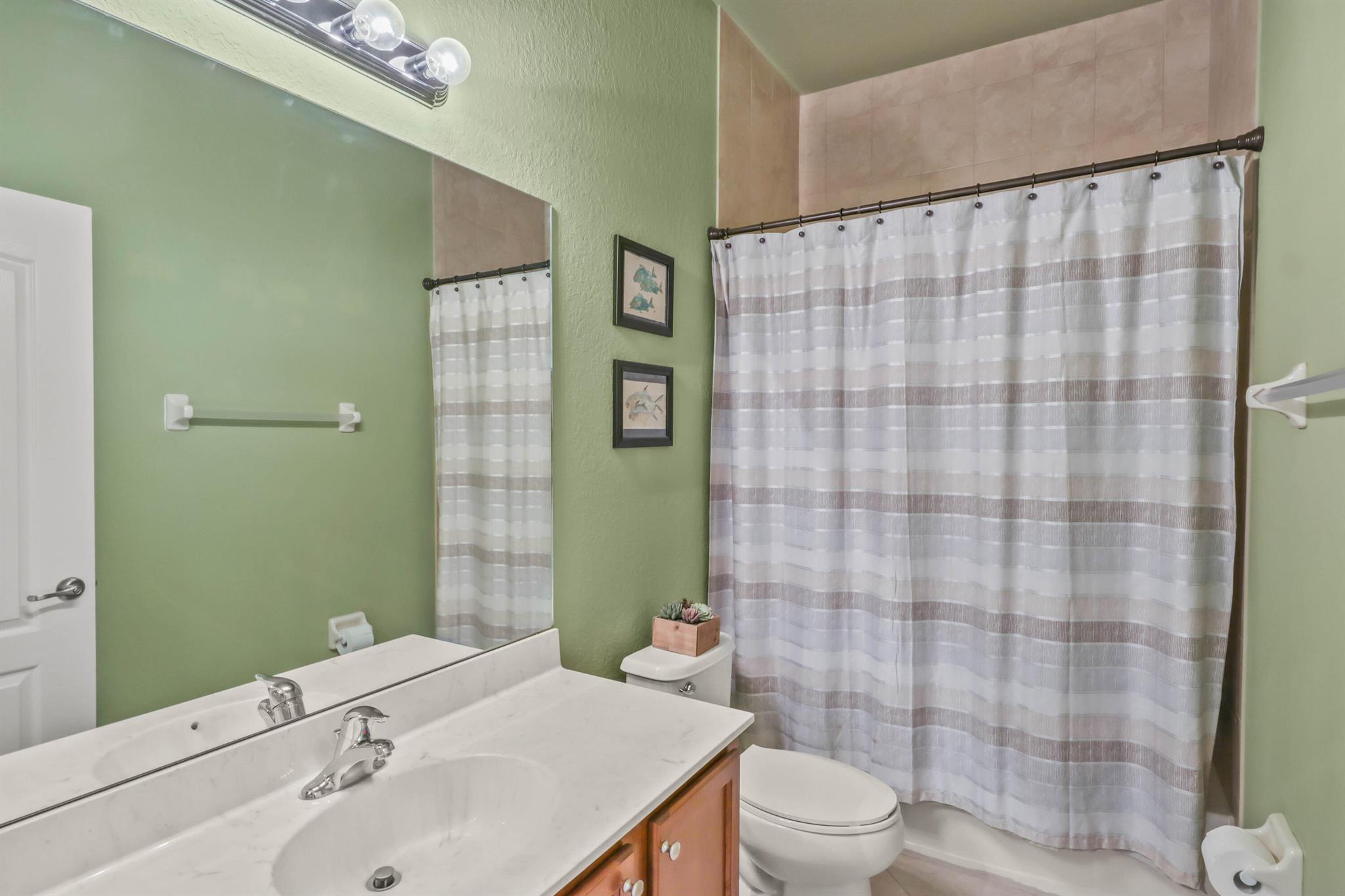 4268 SW Pine Cove Court