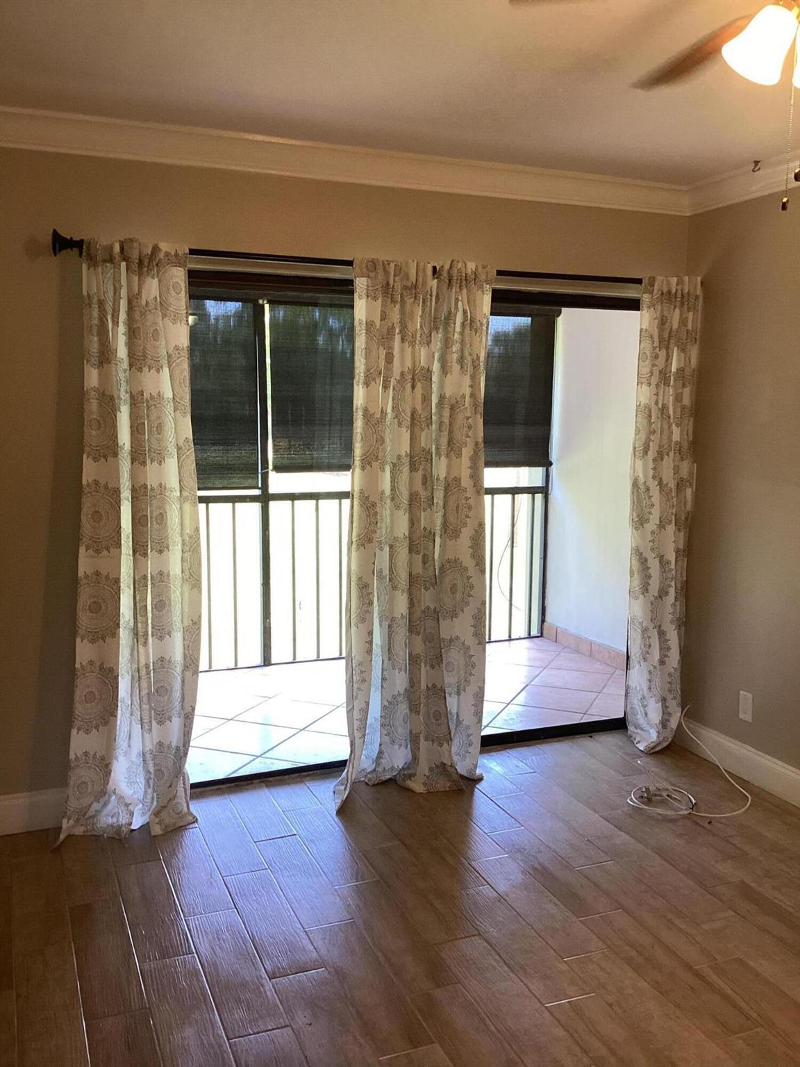 160 NW 70 Th Street Unit: 205