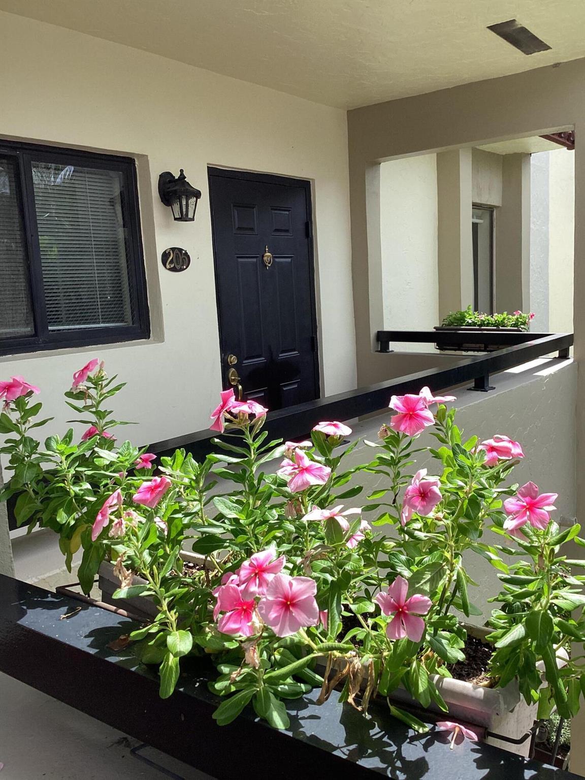 160 NW 70 Th Street Unit: 205