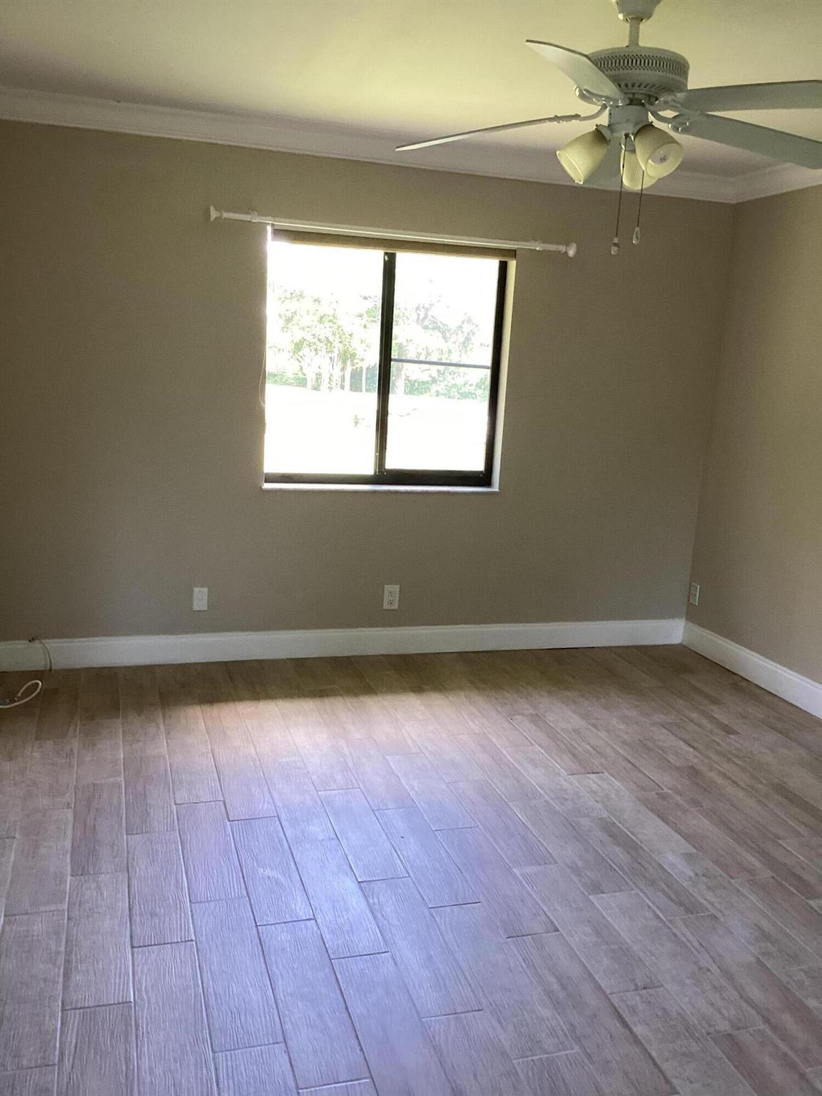 160 NW 70 Th Street Unit: 205