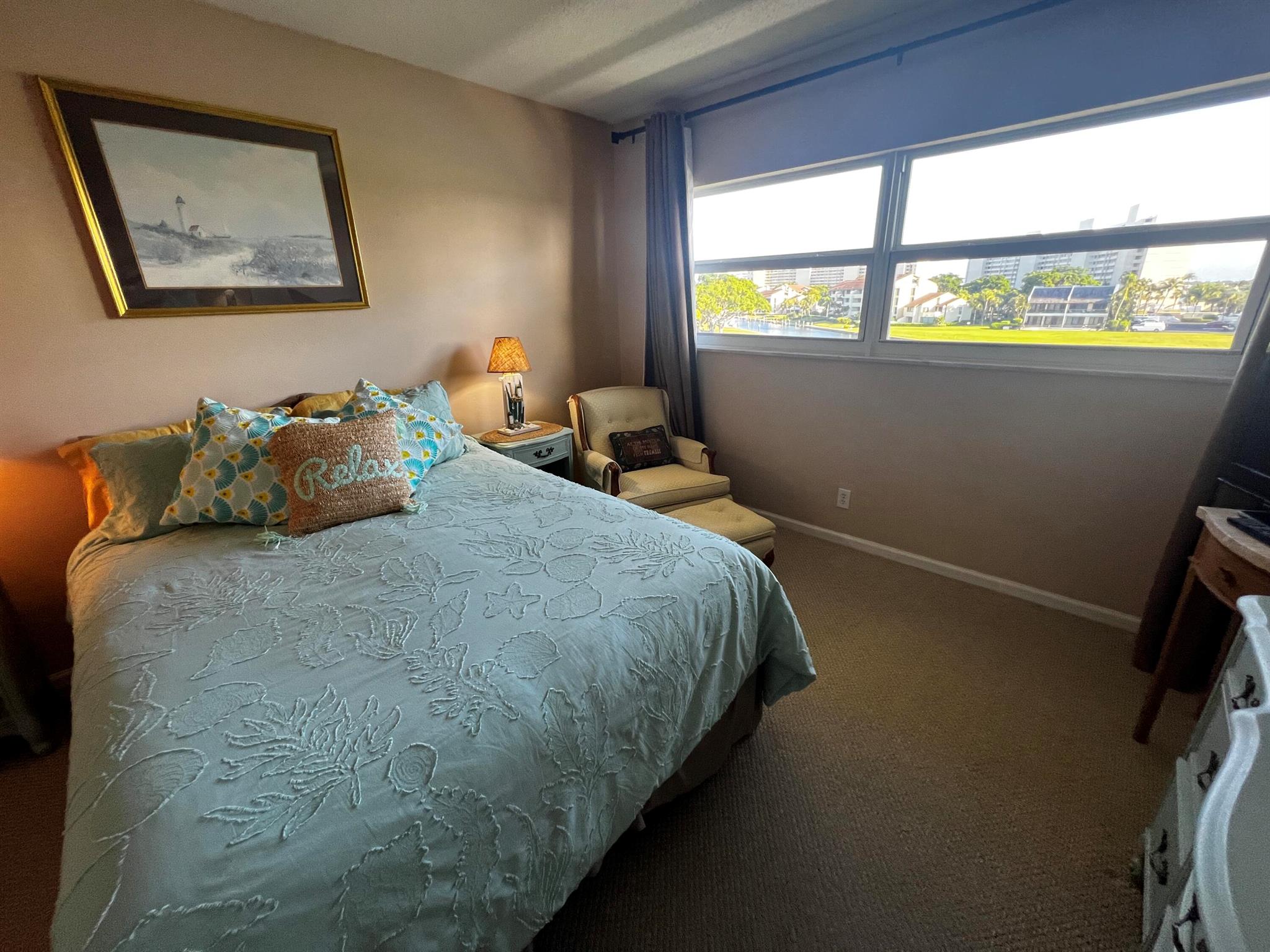20 Yacht Club Drive 405
