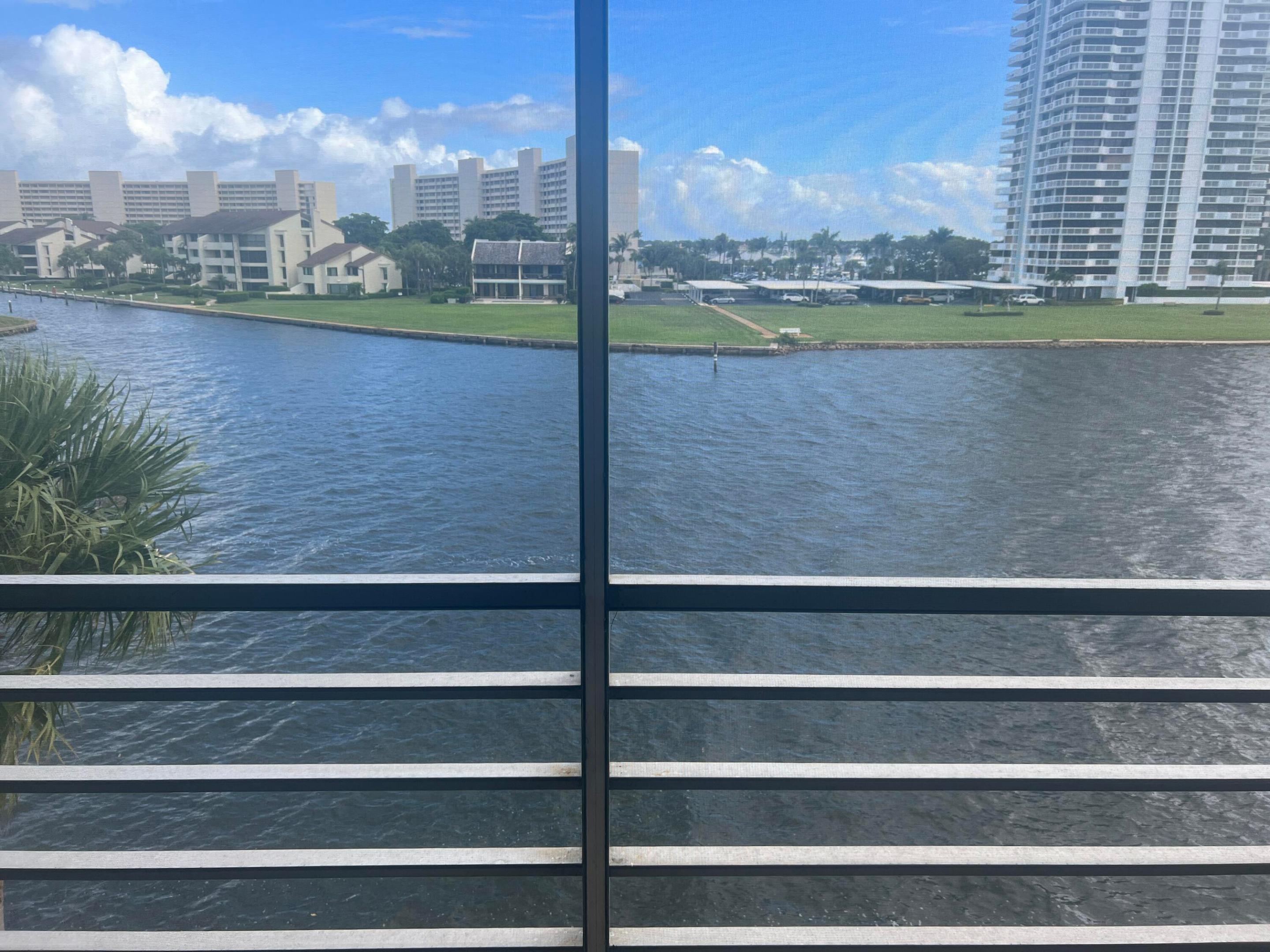 20 Yacht Club Drive 405