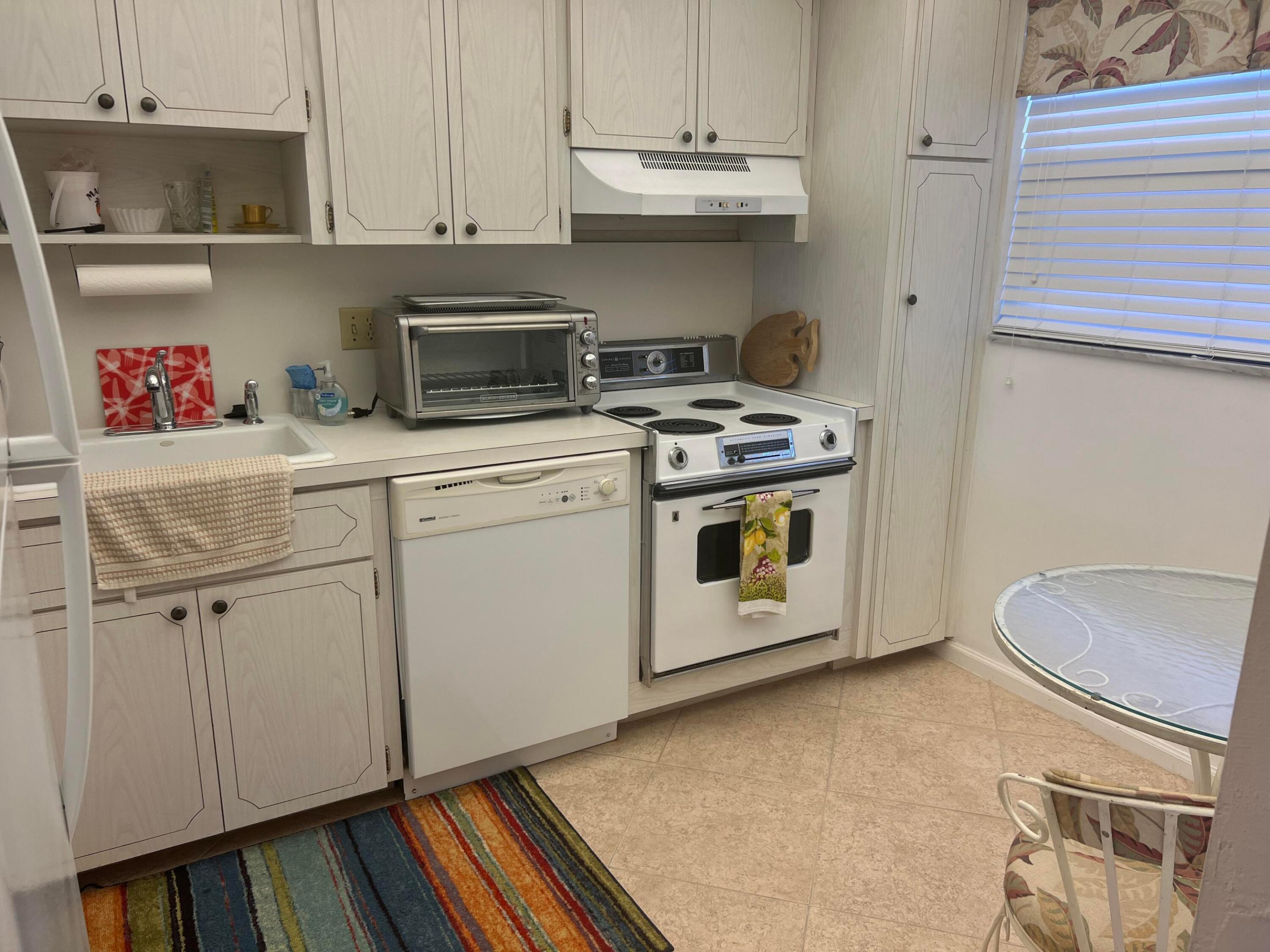 20 Yacht Club Drive 405