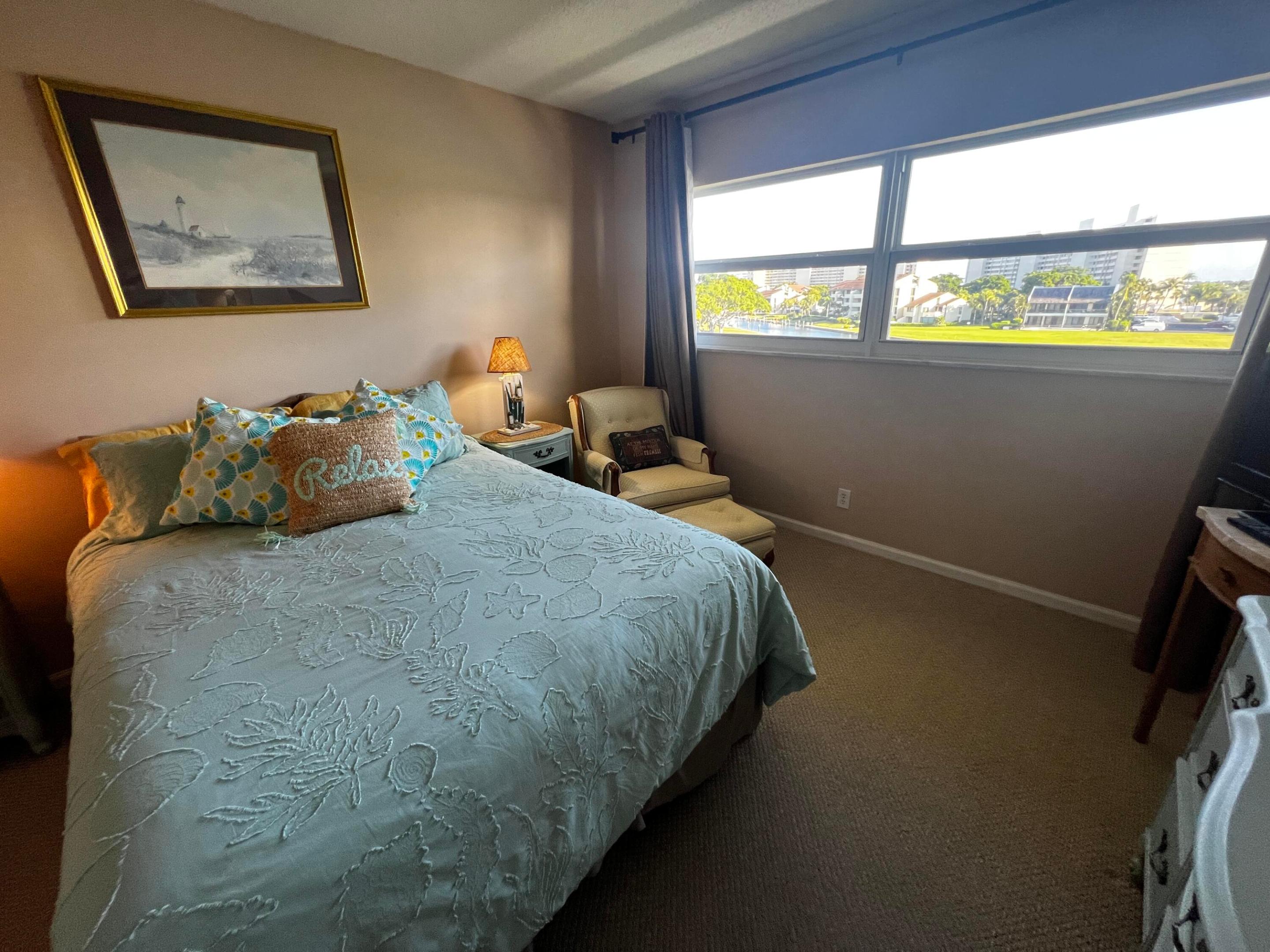 20 Yacht Club Drive 405