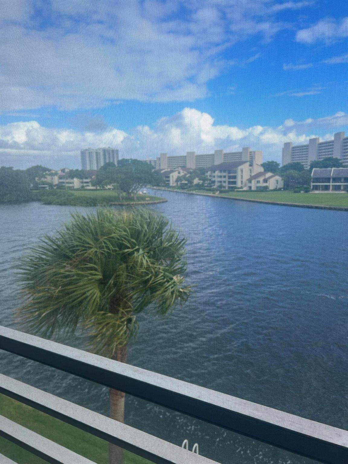 20 Yacht Club Drive 405