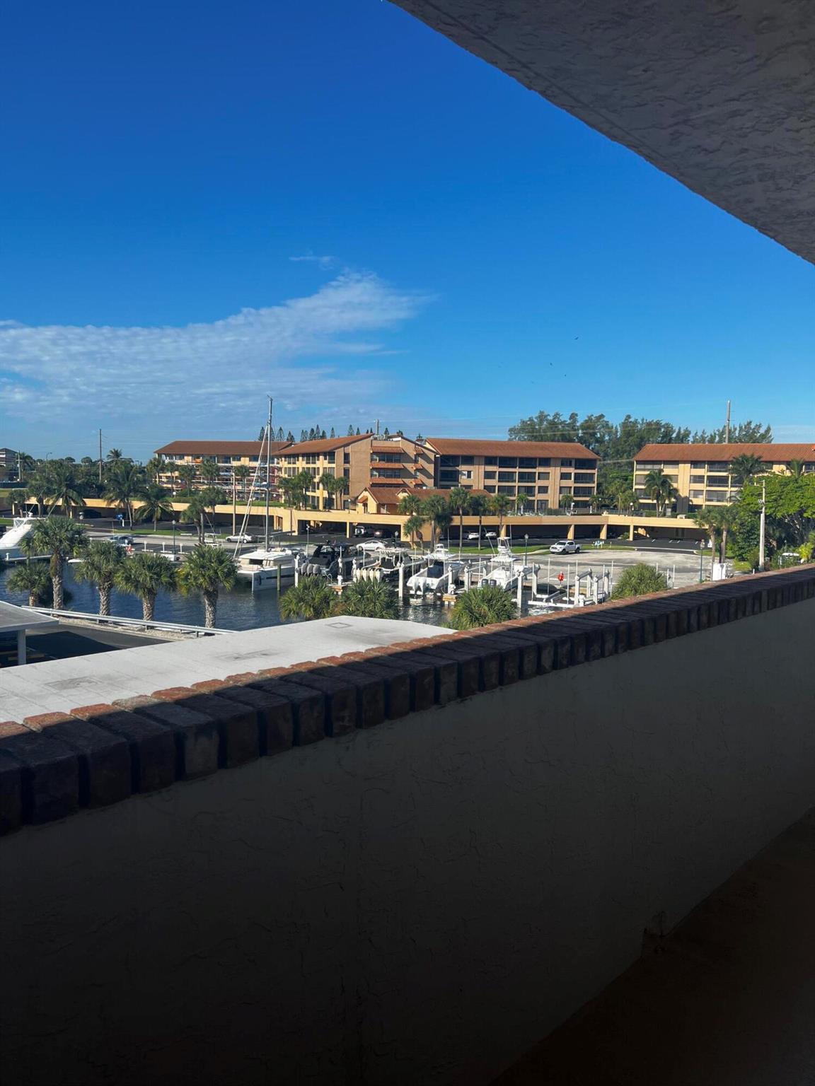20 Yacht Club Drive 405