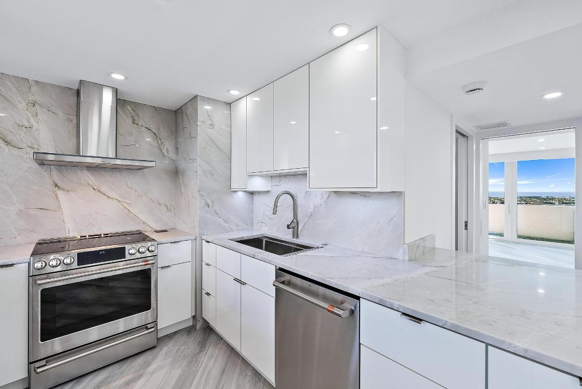 5200 N Flagler Drive 2204