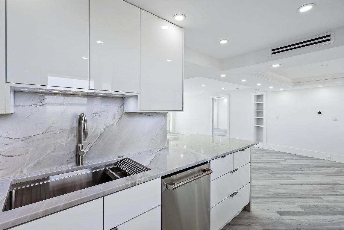 5200 N Flagler Drive 2204