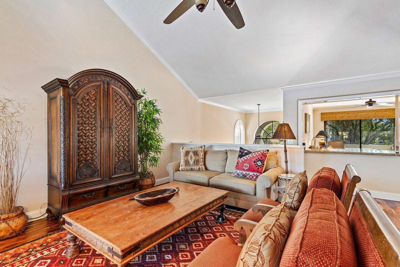 3881 Back Bay Drive Unit: 220