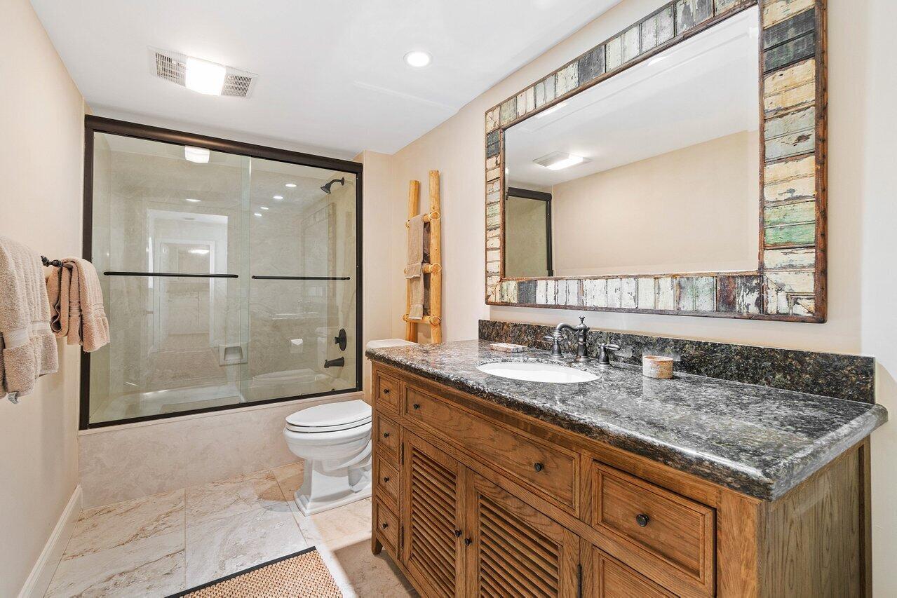 3881 Back Bay Drive Unit: 220