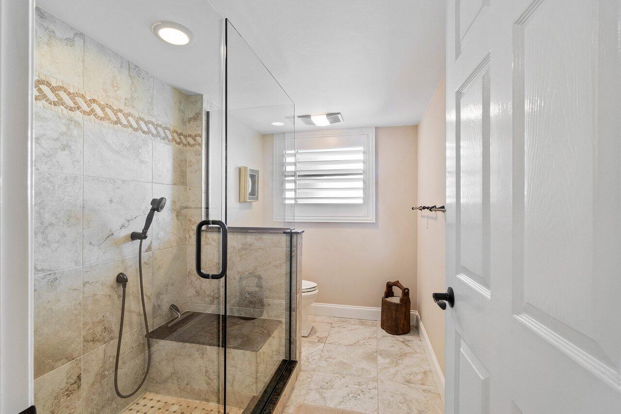 3881 Back Bay Drive Unit: 220