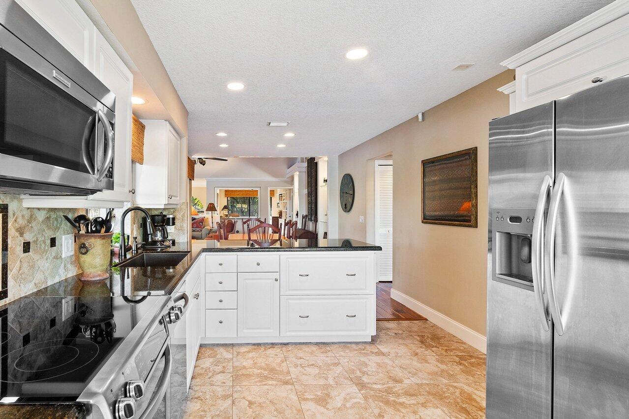 3881 Back Bay Drive Unit: 220