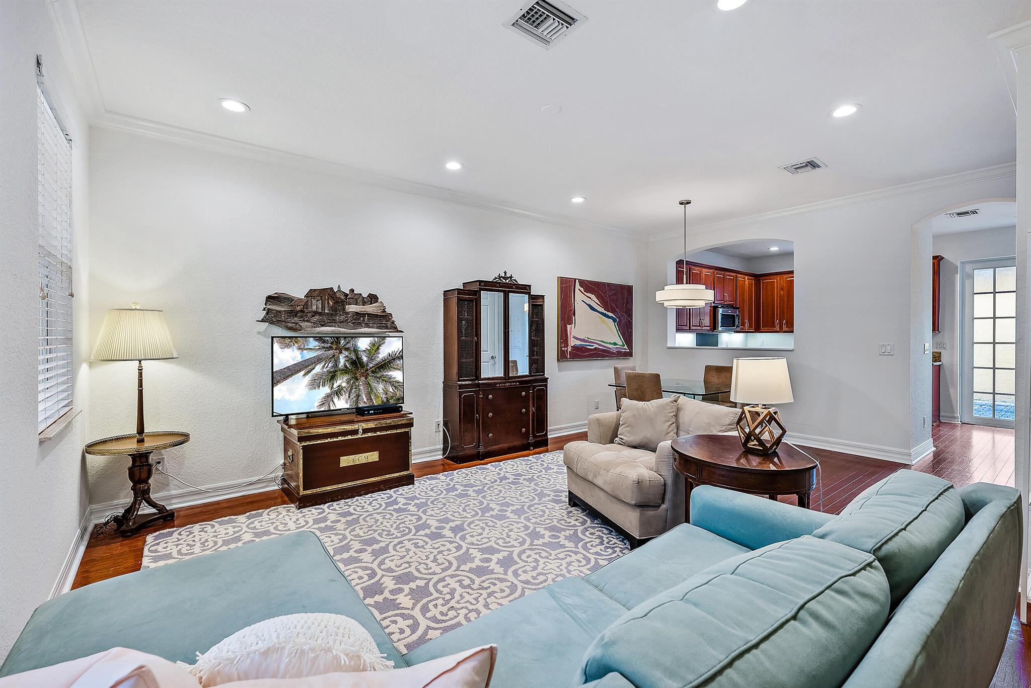 138 Ennis Lane