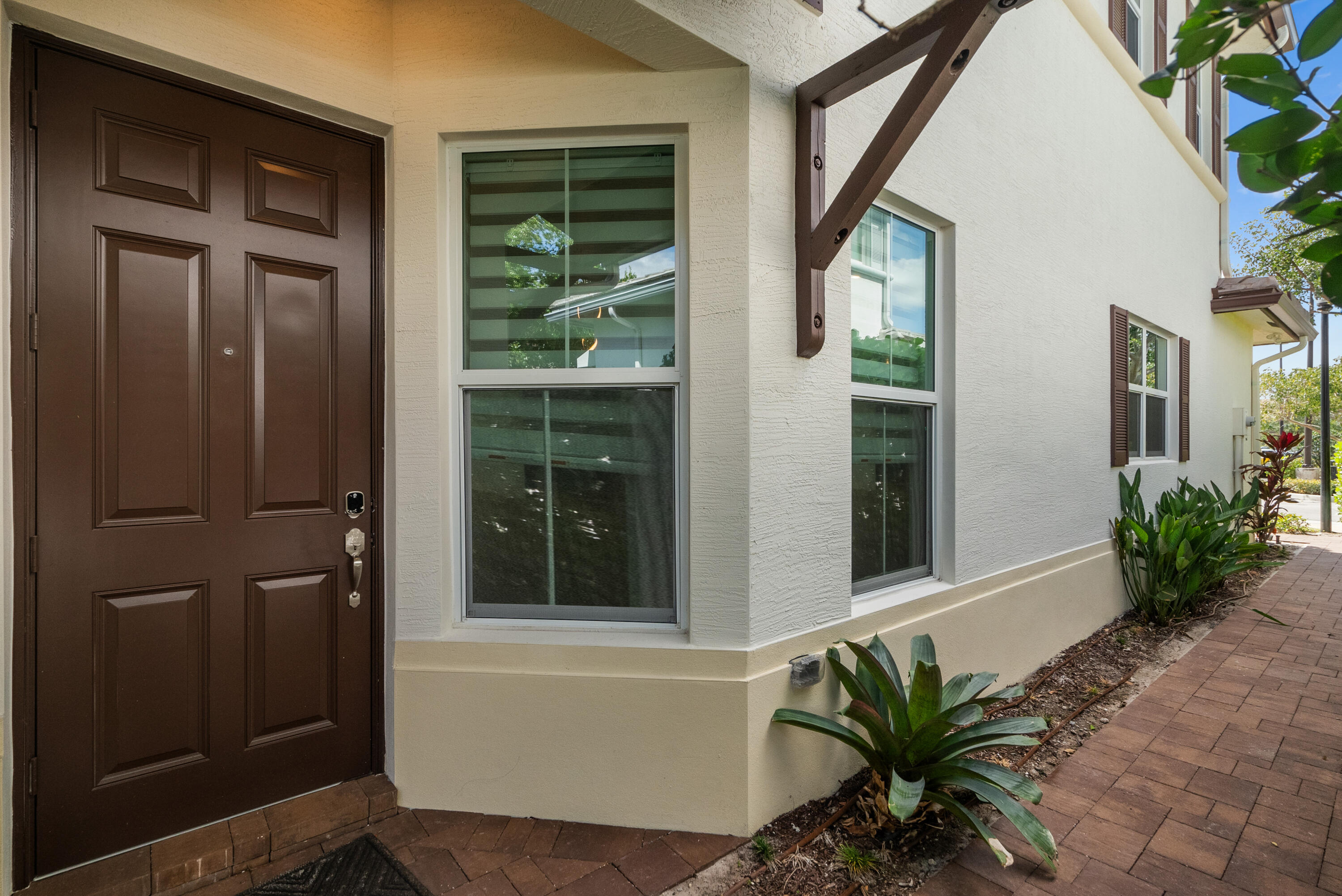 4813 Pointe Midtown Road