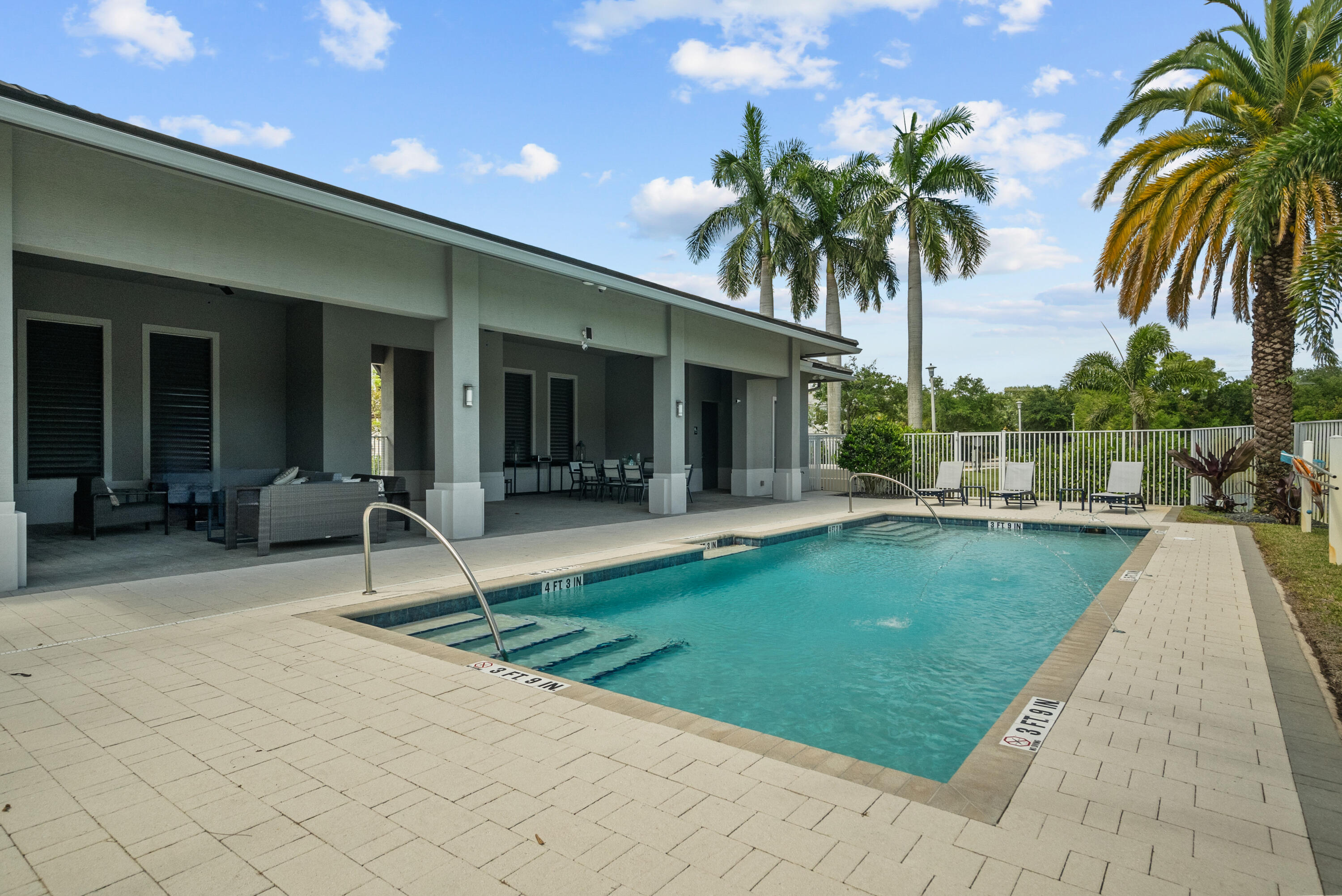4813 Pointe Midtown Road