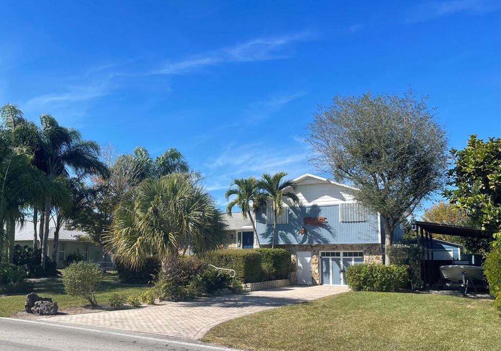 5229 SE Horseshoe Point Road