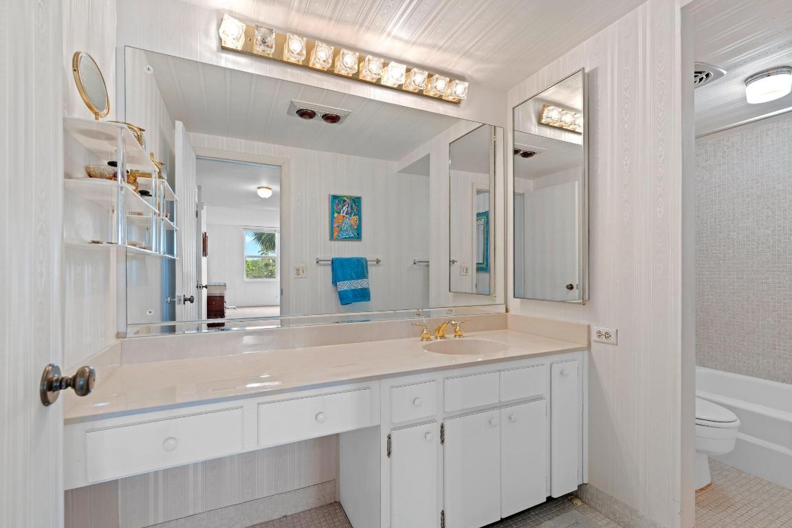 2295 S Ocean Boulevard 315