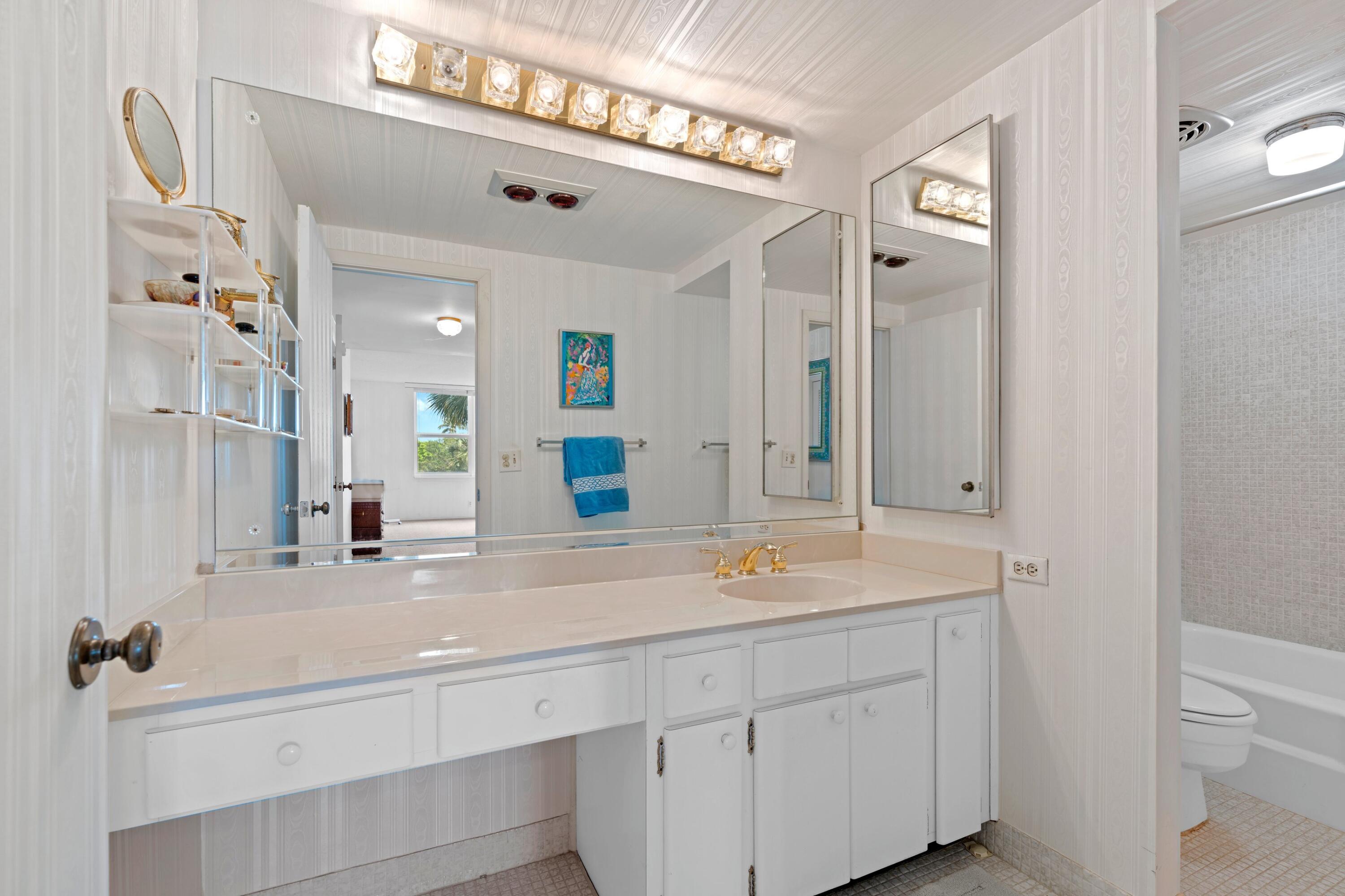 2295 S Ocean Boulevard 315