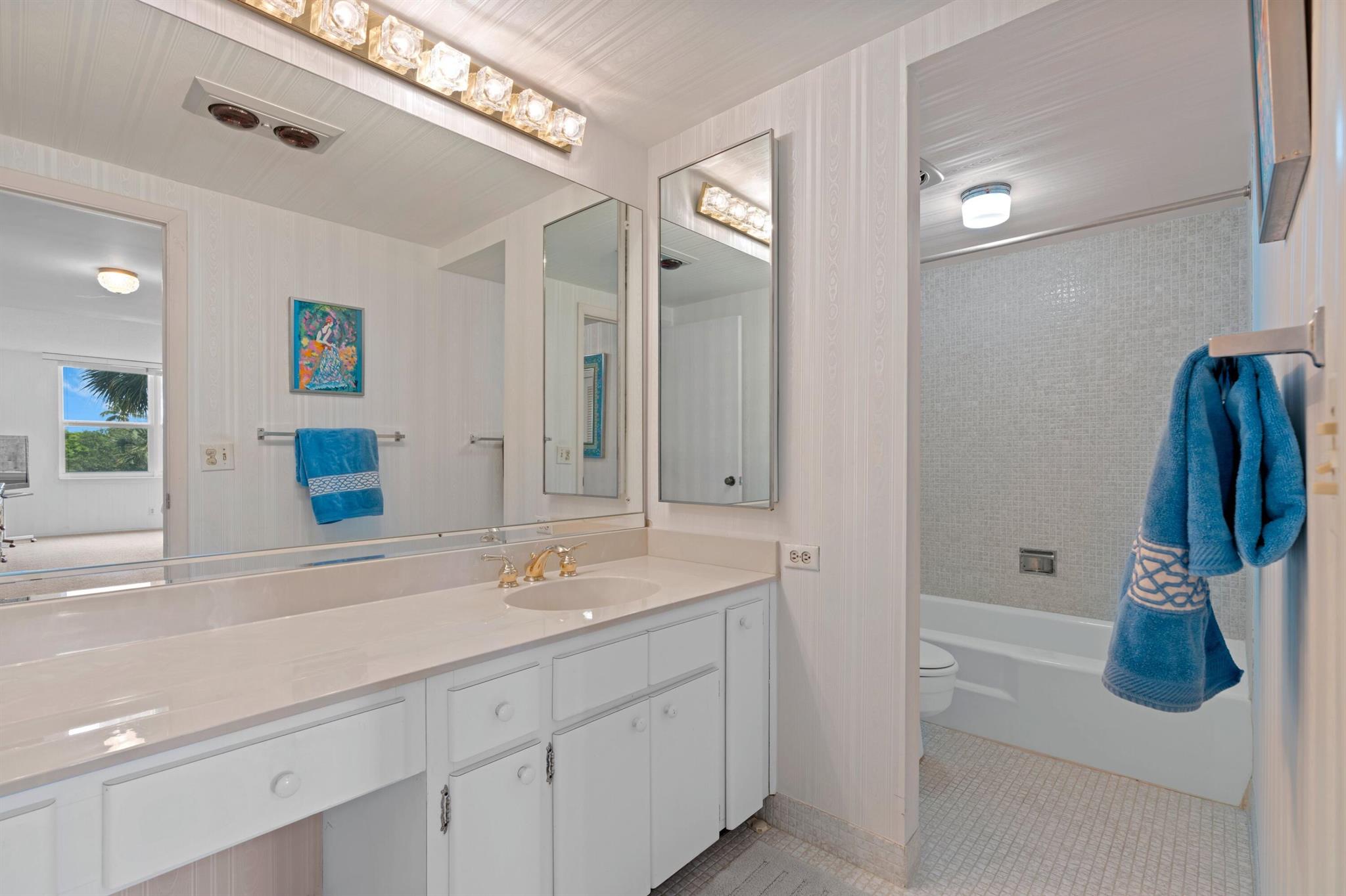 2295 S Ocean Boulevard 315