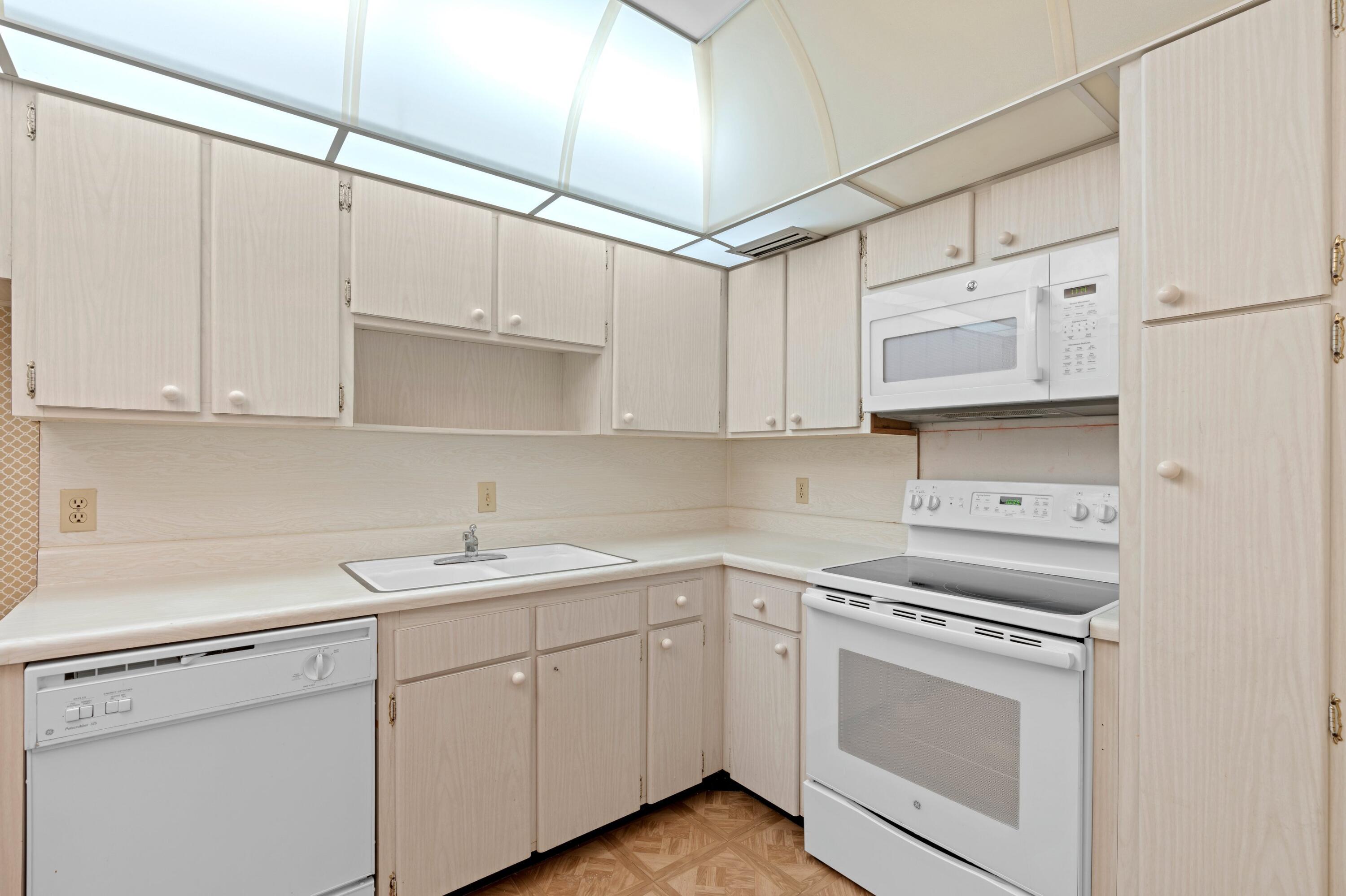 2295 S Ocean Boulevard 315