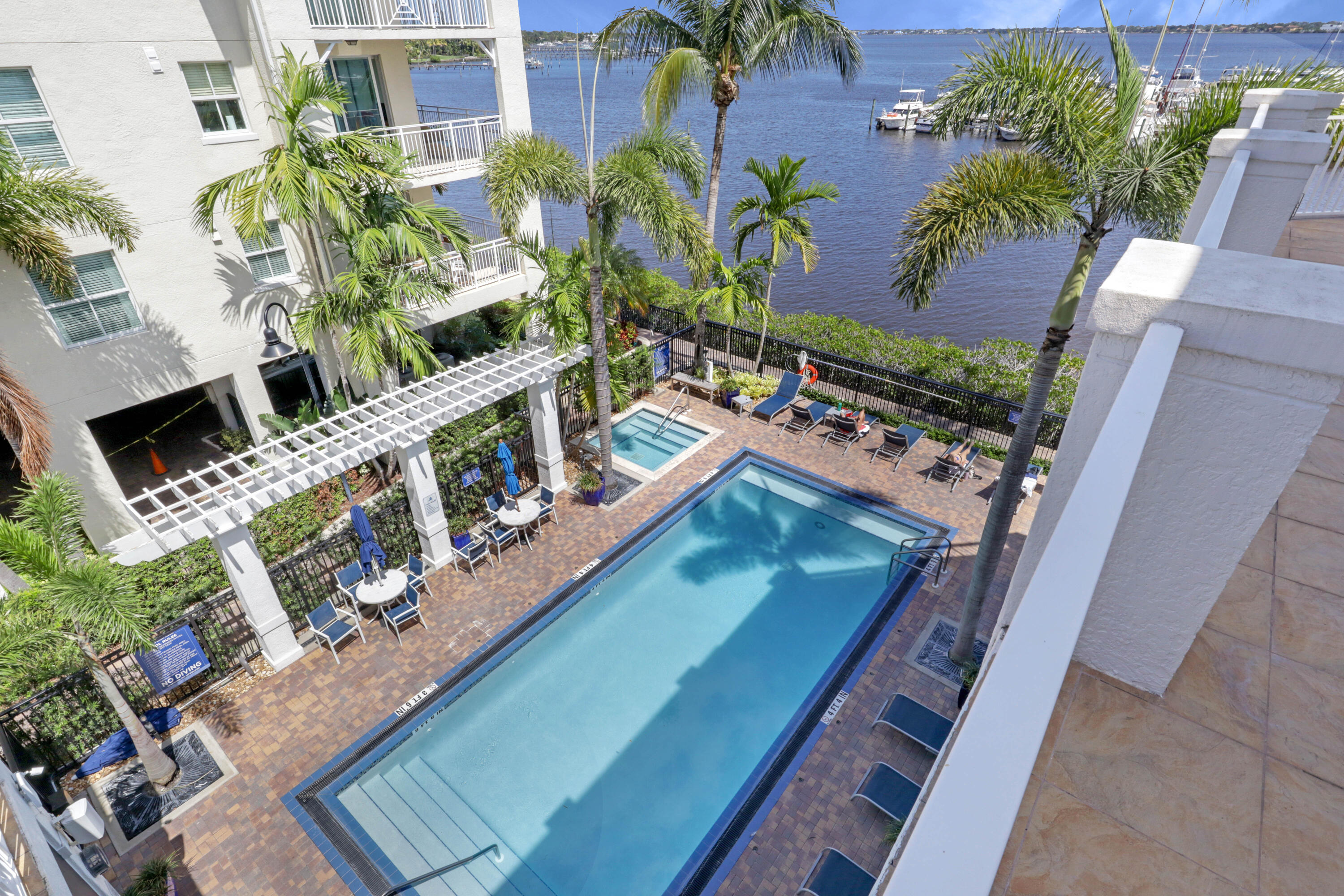 815 NW Flagler Avenue 401