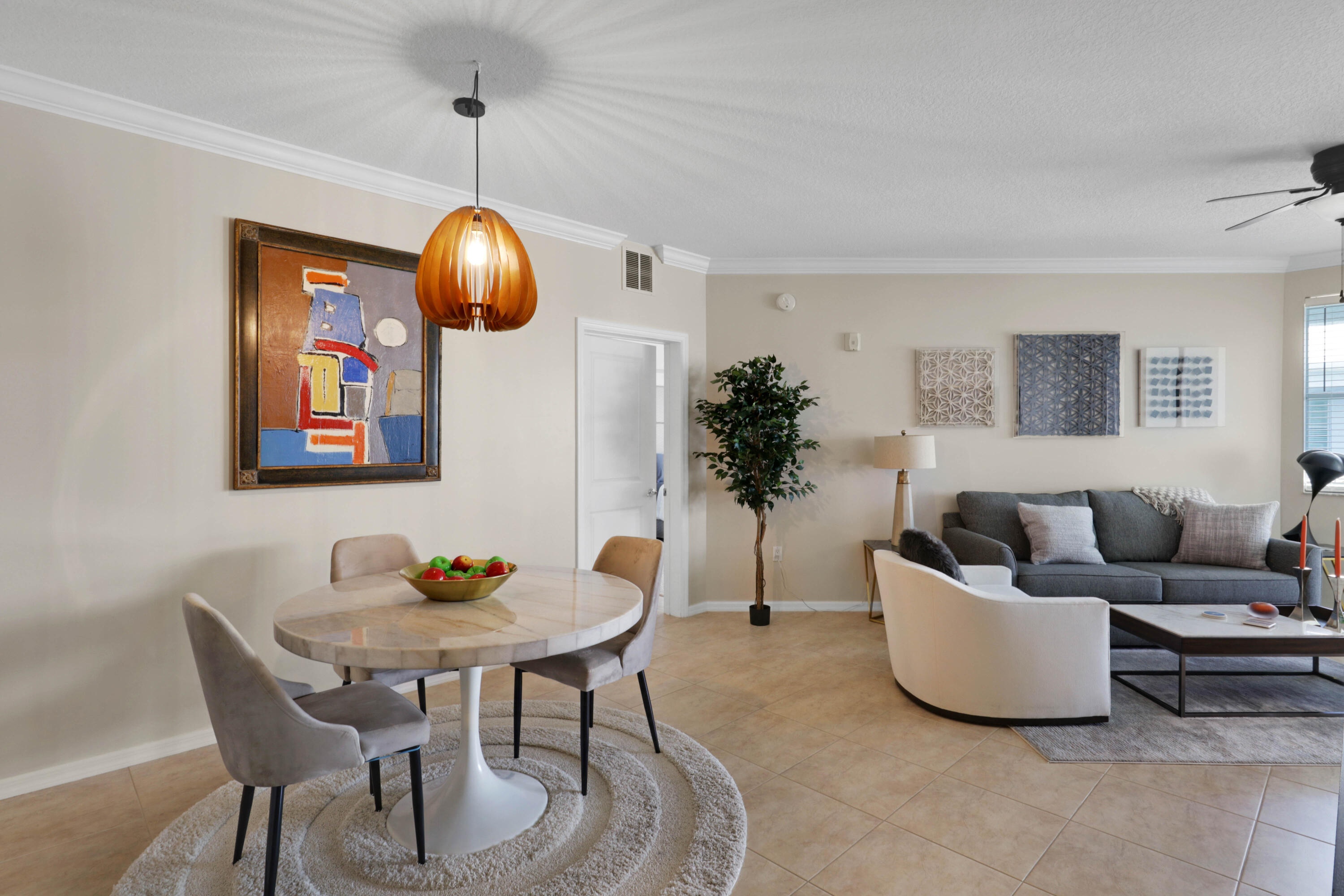 815 NW Flagler Avenue 401