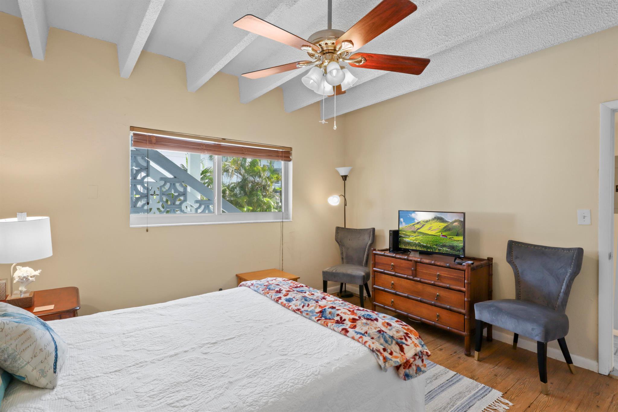 3705 S Flagler Drive 9